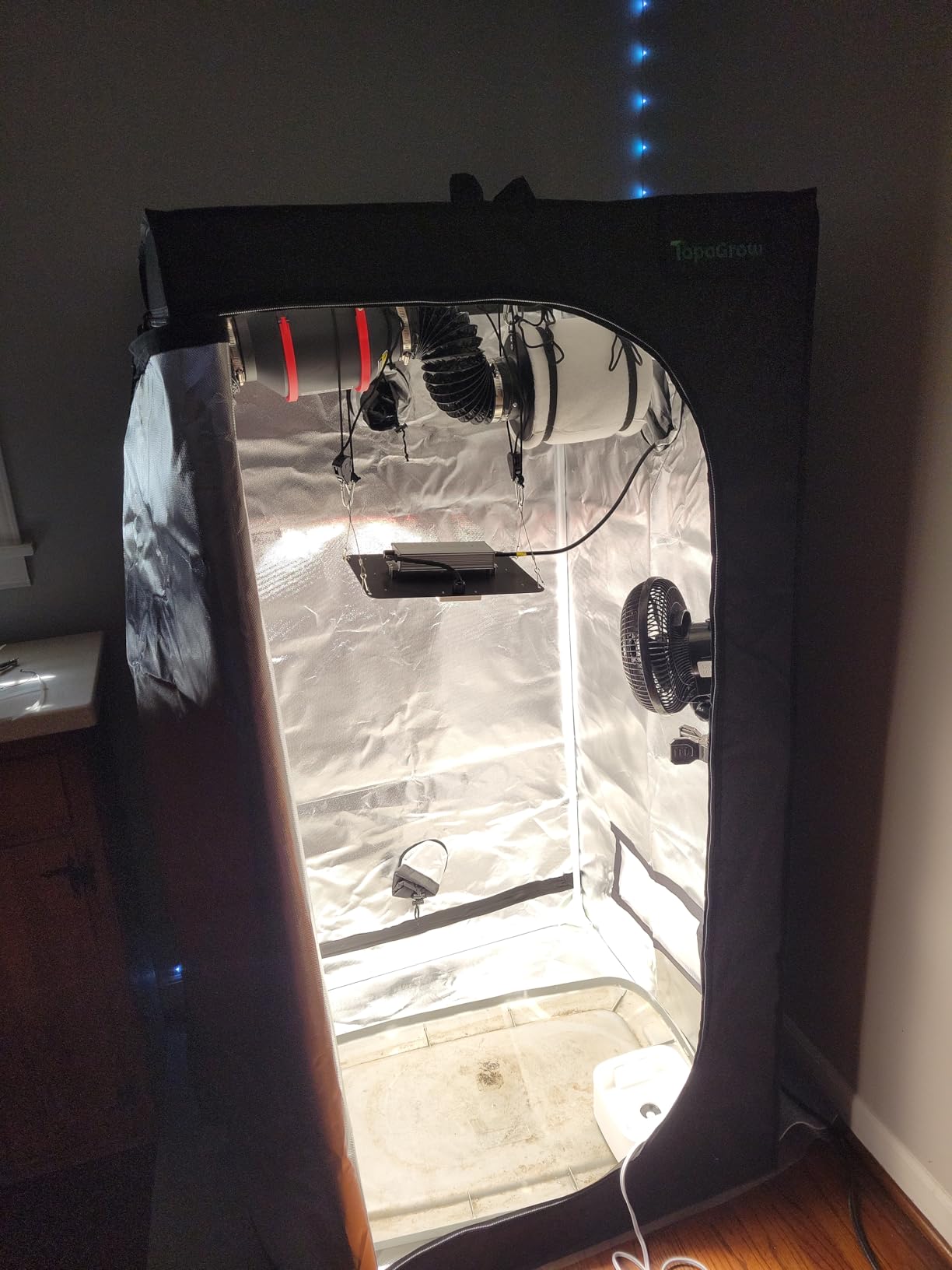 Upgrade Integrated Auto 2'X2' Grow Tent Kit Complete System, S1000 LED Grow Light, Grow Tent with 4