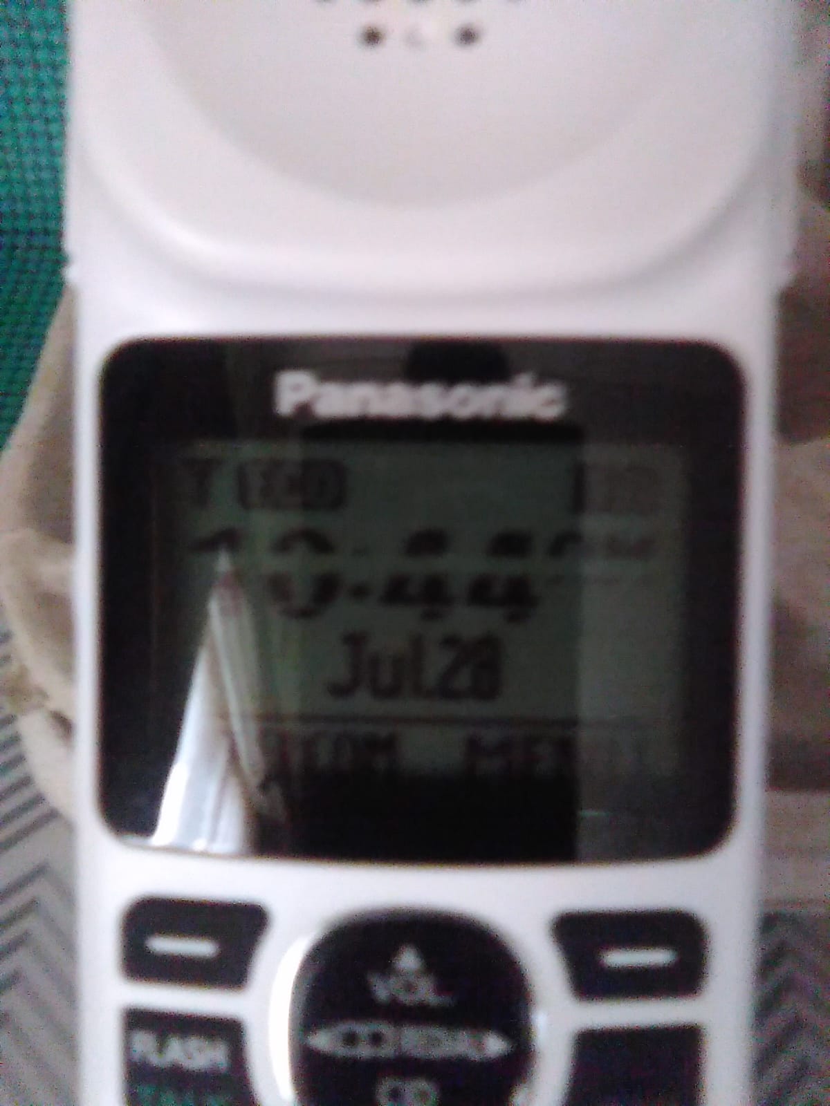 Panasonic KX-TGM420W + (1) KX-TGMA44W Amplified Cordless Phone with Digital Answering Machine and Voice Volume Booster upto 40 dB (2 Handsets) customer photo 2