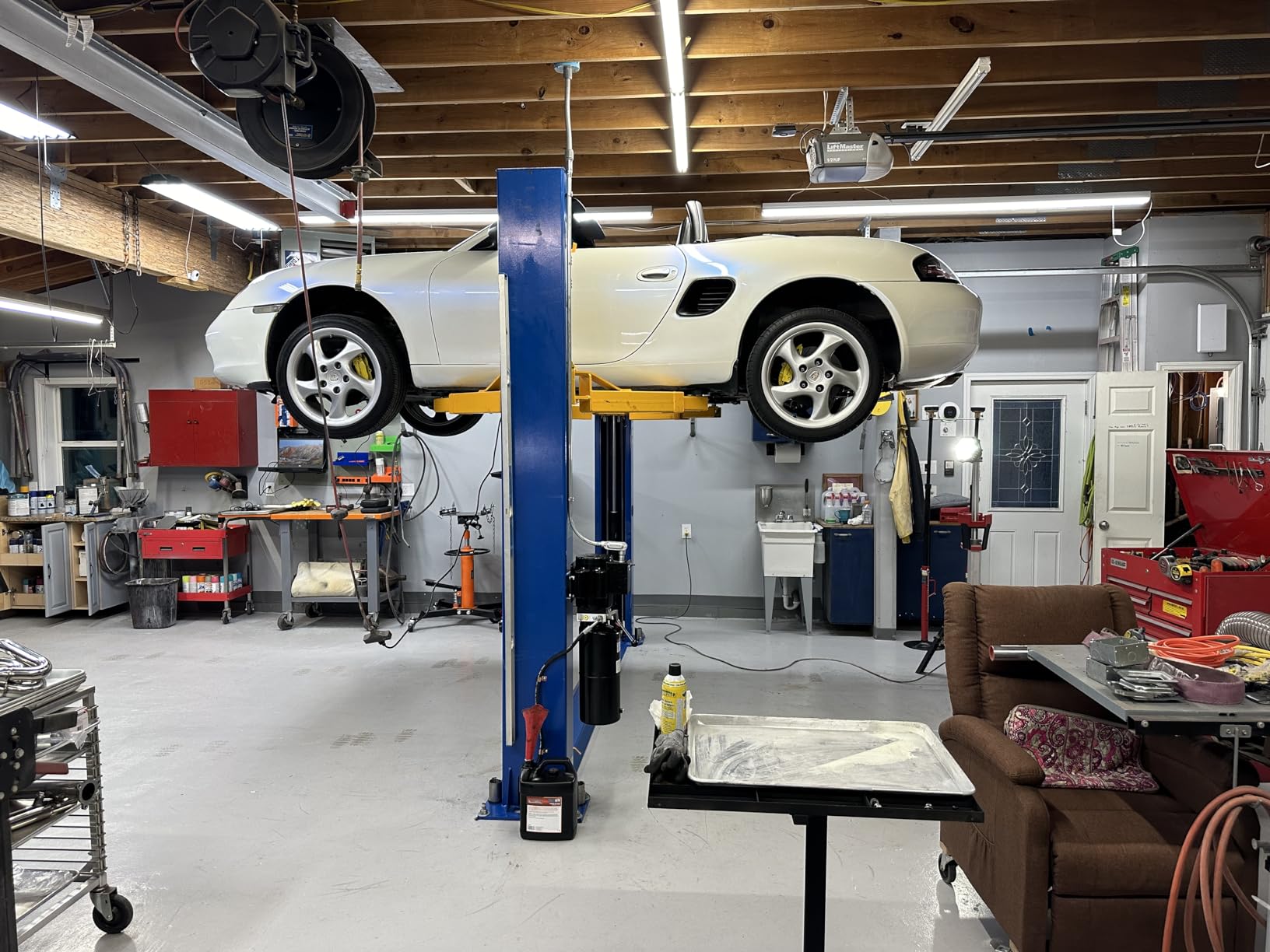 XK 2 Post Auto Car Lift 10000 lb Capacity Truck Clear Floor 220V, L1000 | Heavy-Duty Vehicle Lifting with Dual Safety Lock System, Suitable for Trucks, SUV, Automotive Repair Shops, Home Garages customer photo 1