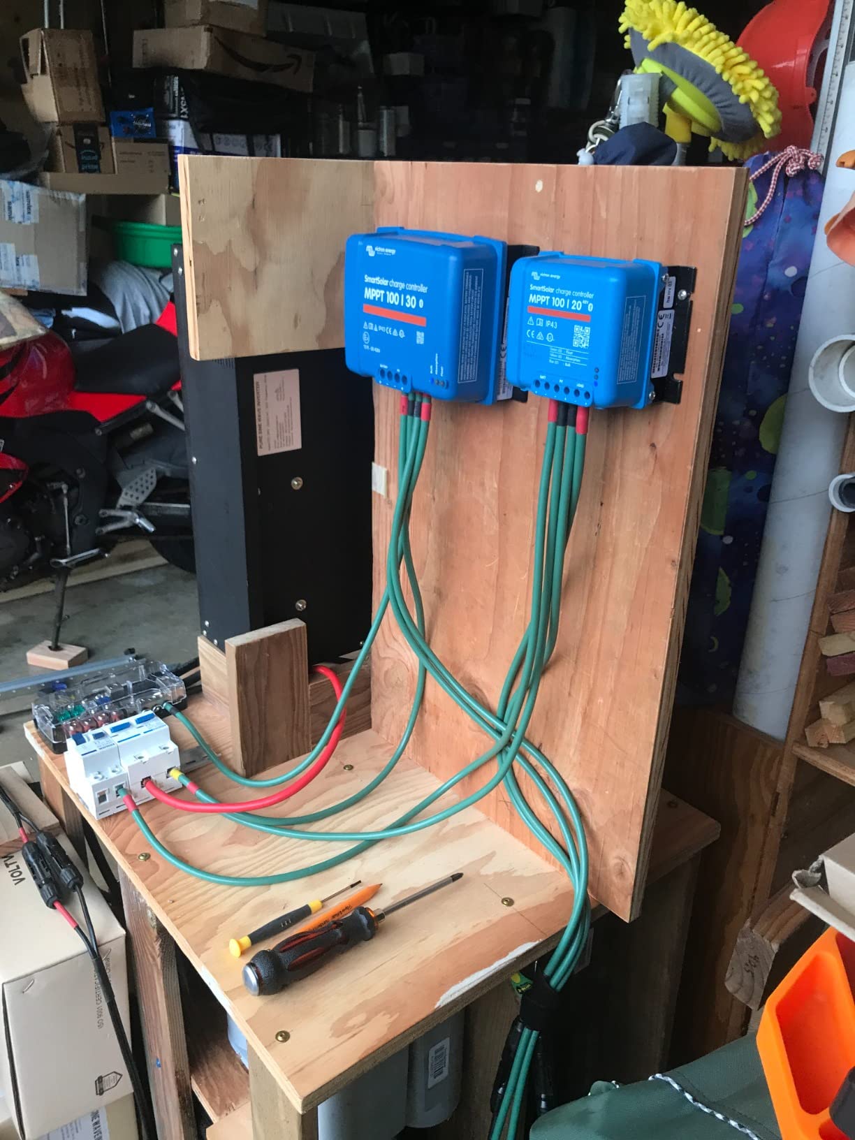Victron Energy SmartSolar MPPT 100V 30 amp 12/24-Volt Solar Charge Controller (Bluetooth) customer photo 1