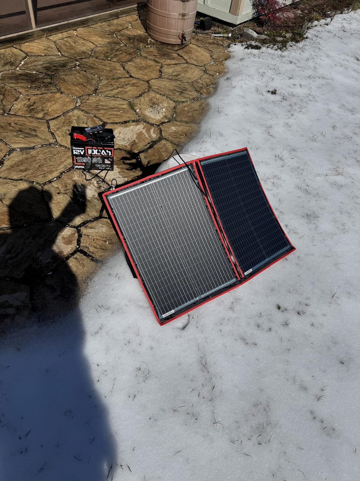 DOKIO 100W Portable Foldable Solar Panel Kit for 12V Battery Charging customer photo 2