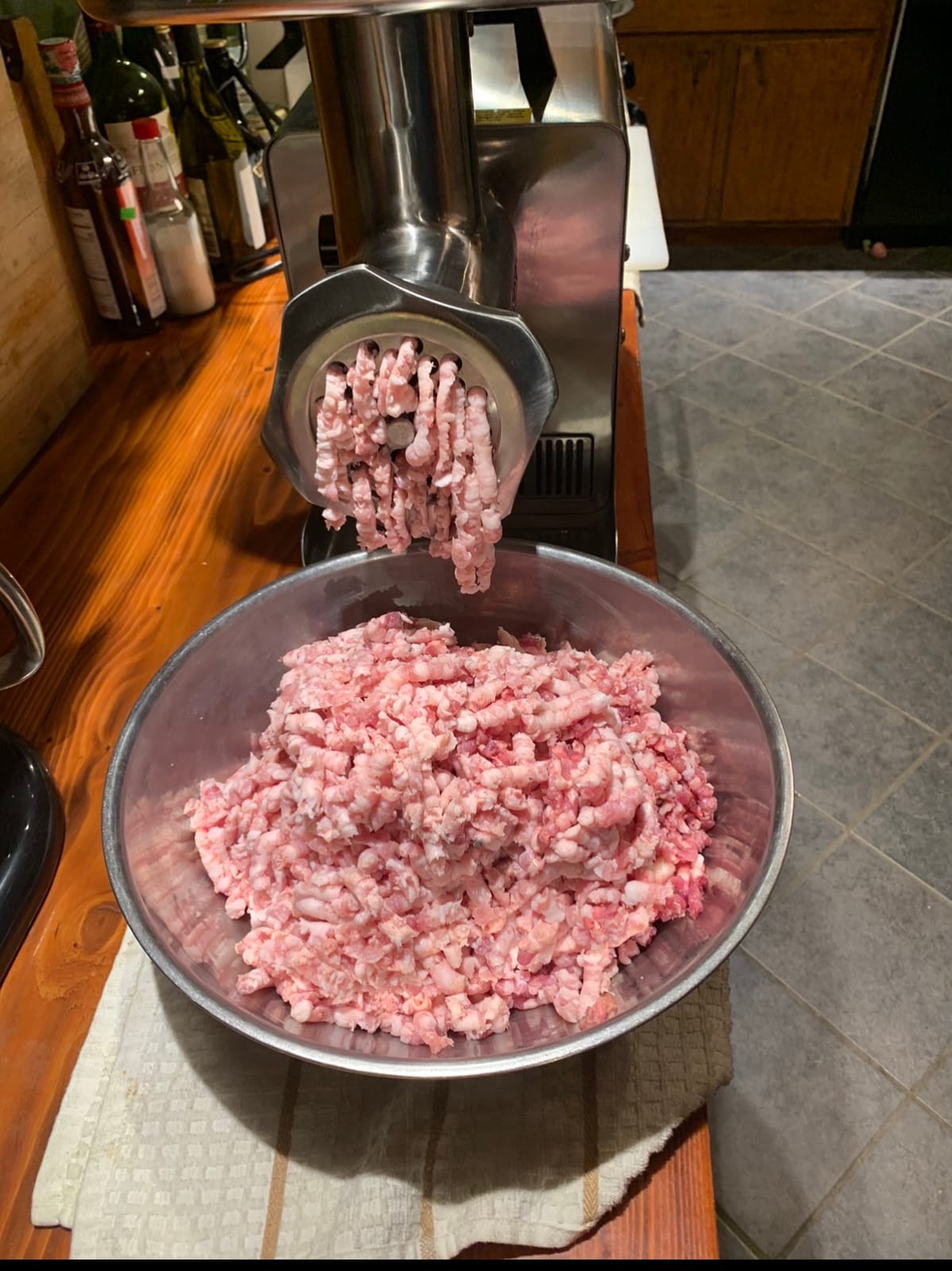LEM Products BigBite #32 Meat Grinder, Electric Meat Grinder | For Professional and Home Use, Heavy-Duty Food Processor for Grinding and Sausage Stuffing, 1.5 HP, Stainless Steel customer photo 1
