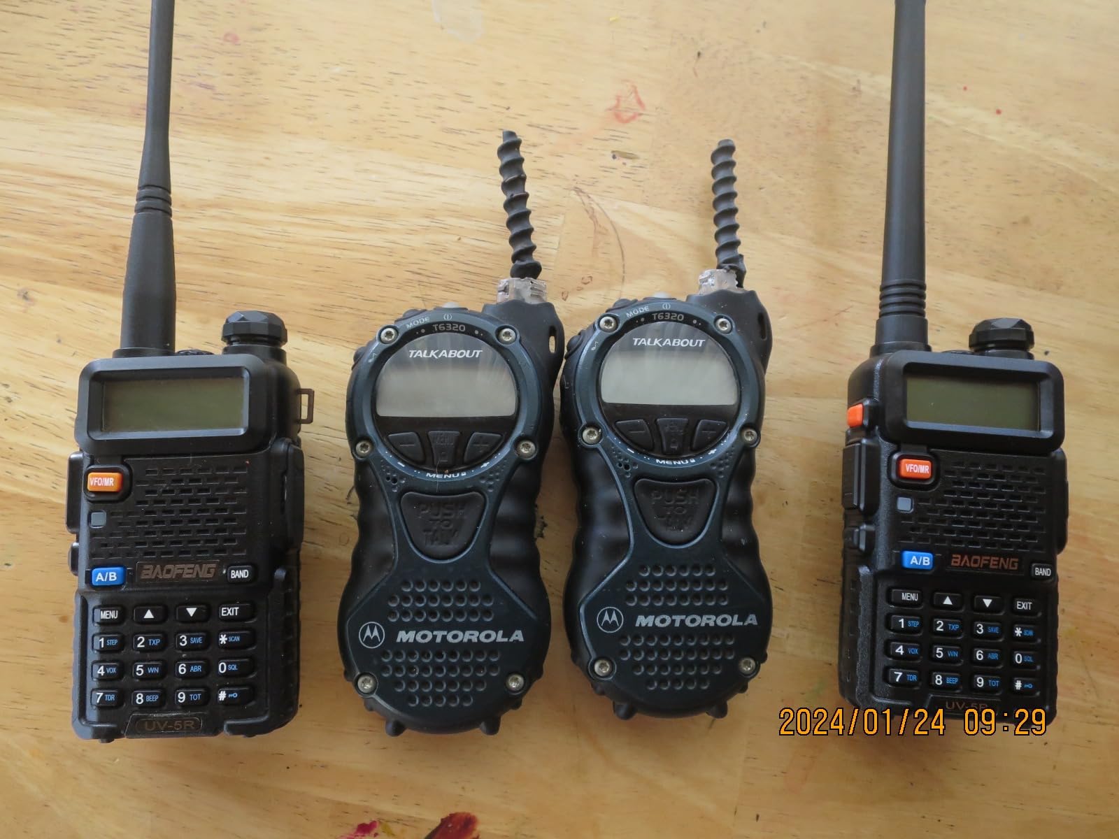 Baofeng UV-5R Ham Radio Handheld, Dual Band Two Way Radio (Black) | 144-148MHz 420-450MHz, 1800mAh Li-ion Battery customer photo 1