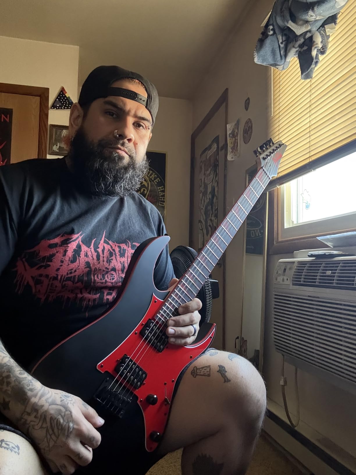 Ibanez GRG131DX - Black Flat | Infinity R humbuckers with 5-way selector and 24 jumbo frets for rock, metal and practice customer photo 2