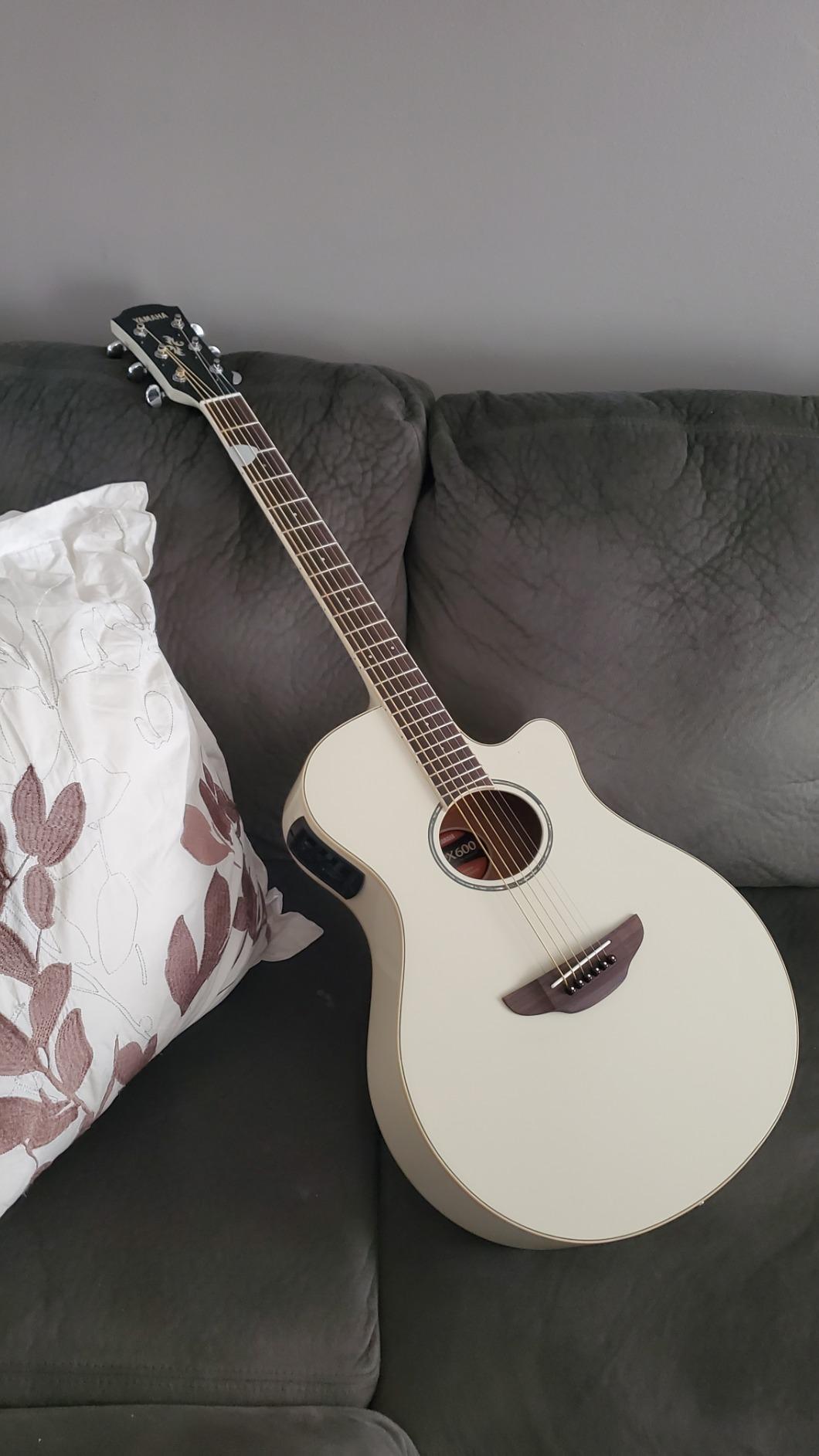 Yamaha APX600 OBB Thin Body Acoustic-Electric Guitar, Oriental Blue Burst customer photo 1
