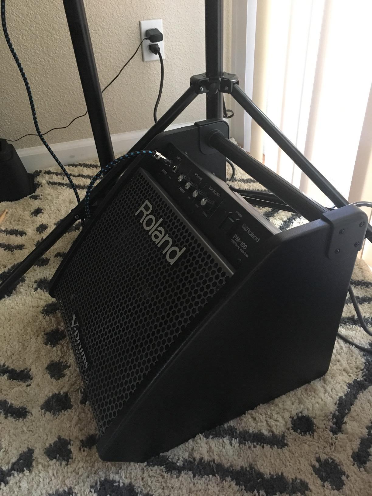 Roland PM-100 Compact Electronic V-Drum Set Monitor, 80-Watt customer photo 1