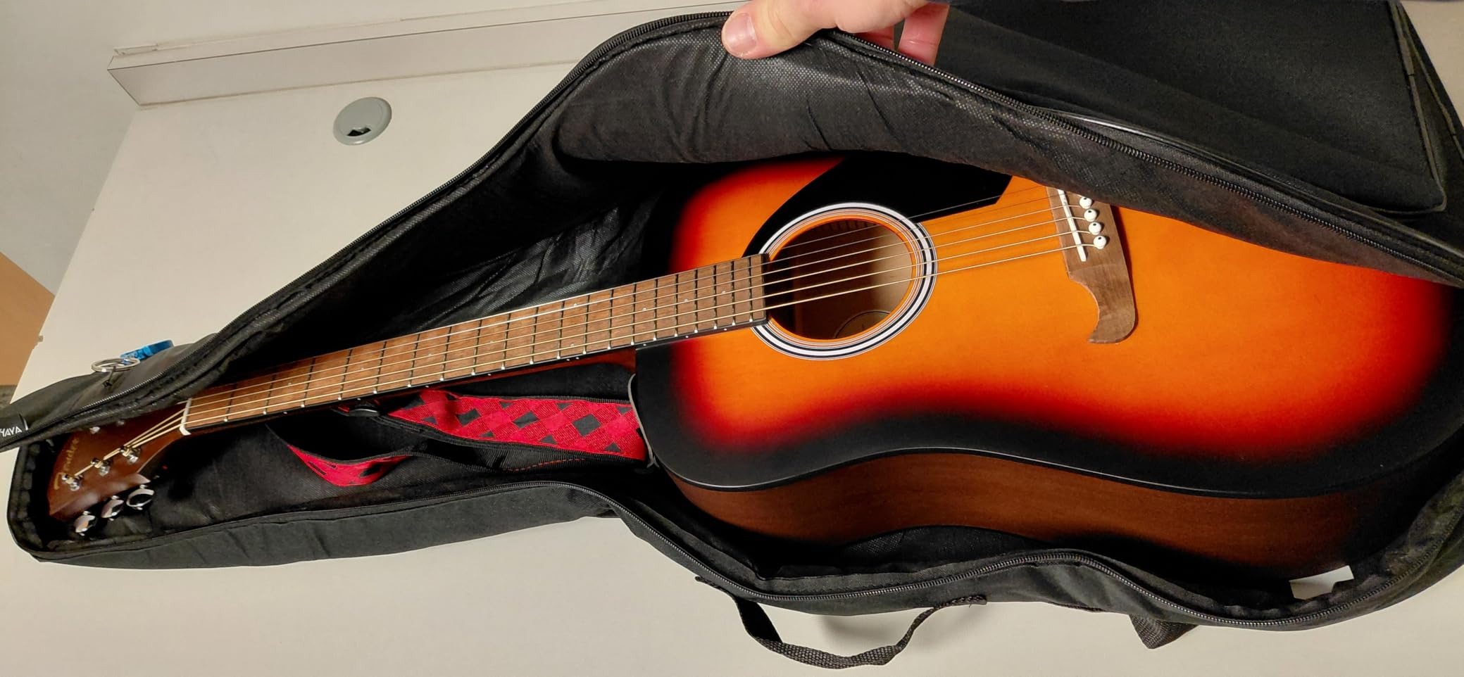 CAHAYA 41 In Acoustic Guitar Bag 0.35 In Thick Padding Water Resistant Soft Guitar Case Dual Adjustable Shoulder Strap Gig Bag with Back Hanger Loop, Black CY0152 customer photo 2