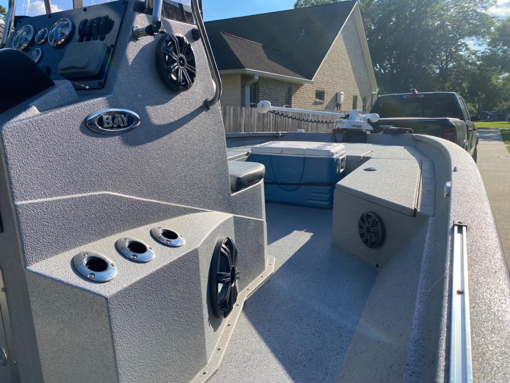 KMF10 10-inch (25cm) Weather-Proof Subwoofer for Freeair Applications, 4-Ohm customer photo 1
