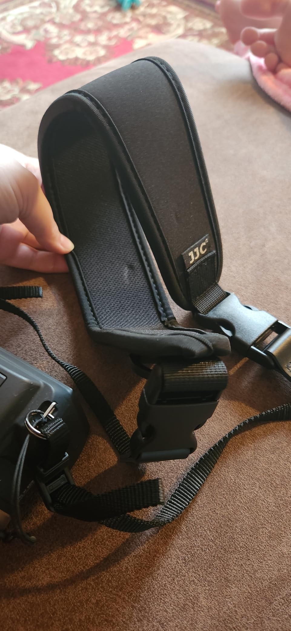DSLR Camera Neck Strap, Soft Neoprene Shoulder Belt for Canon EOS R5 R6 5D Mark IV 6D Mark II SL3 SL2 T8i T7 T7i 90D 80D Nikon D6 D5 DF D850 D810 D780 D7500 D5600 D3500 Sony A1 A99II,etc customer photo 2