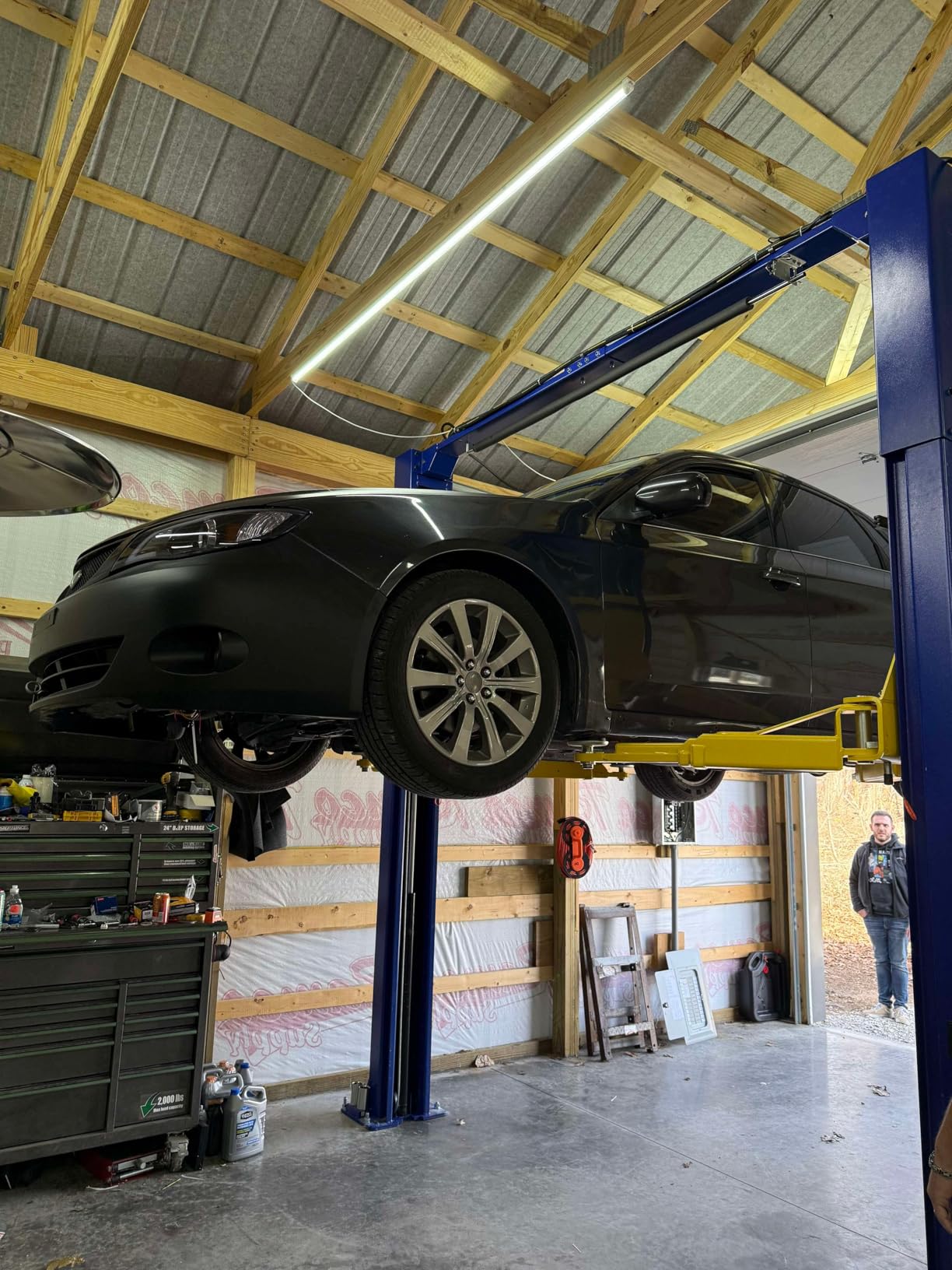 APlusLift HW-10KOH-A 10000LB Two Post Overhead Car Lift 3 Year Warranty | 3 Year Parts Replacement (A $499 Value) Rigid Double S Columns. Carriage Stronger Commercial-grade Steel. Clear Floor Design. customer photo 2