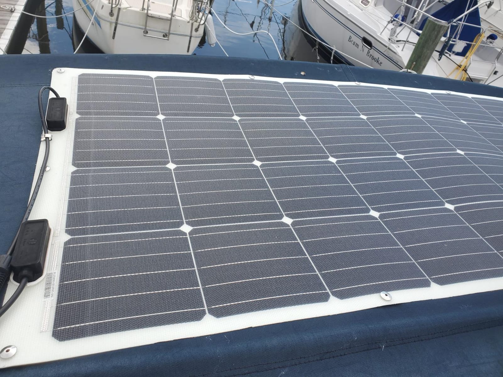 Renogy Flexible Solar Panel 50 Watt, 240° Ultra Flex Bendable | 50W Flexible Solar Panel for Marine RV Cabin Van Car Boat Curve Surfaces Off-Grid Systems, 0.1 Inch Lightweight, IP68 customer photo 2