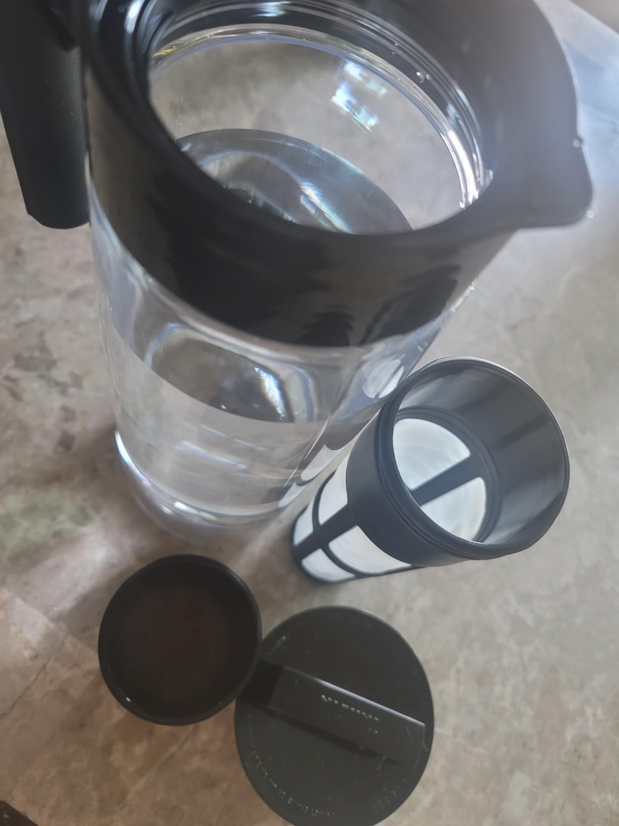 Takeya Deluxe Cold Brew Coffee Maker - BPA-Free Tritan Pitcher with Airtight Leakproof Lid, Silicone Grip Handle, Fine-Mesh Filter - Shatter-Proof, Dishwasher Safe, Made in USA - 2 Quart/Black customer photo 1