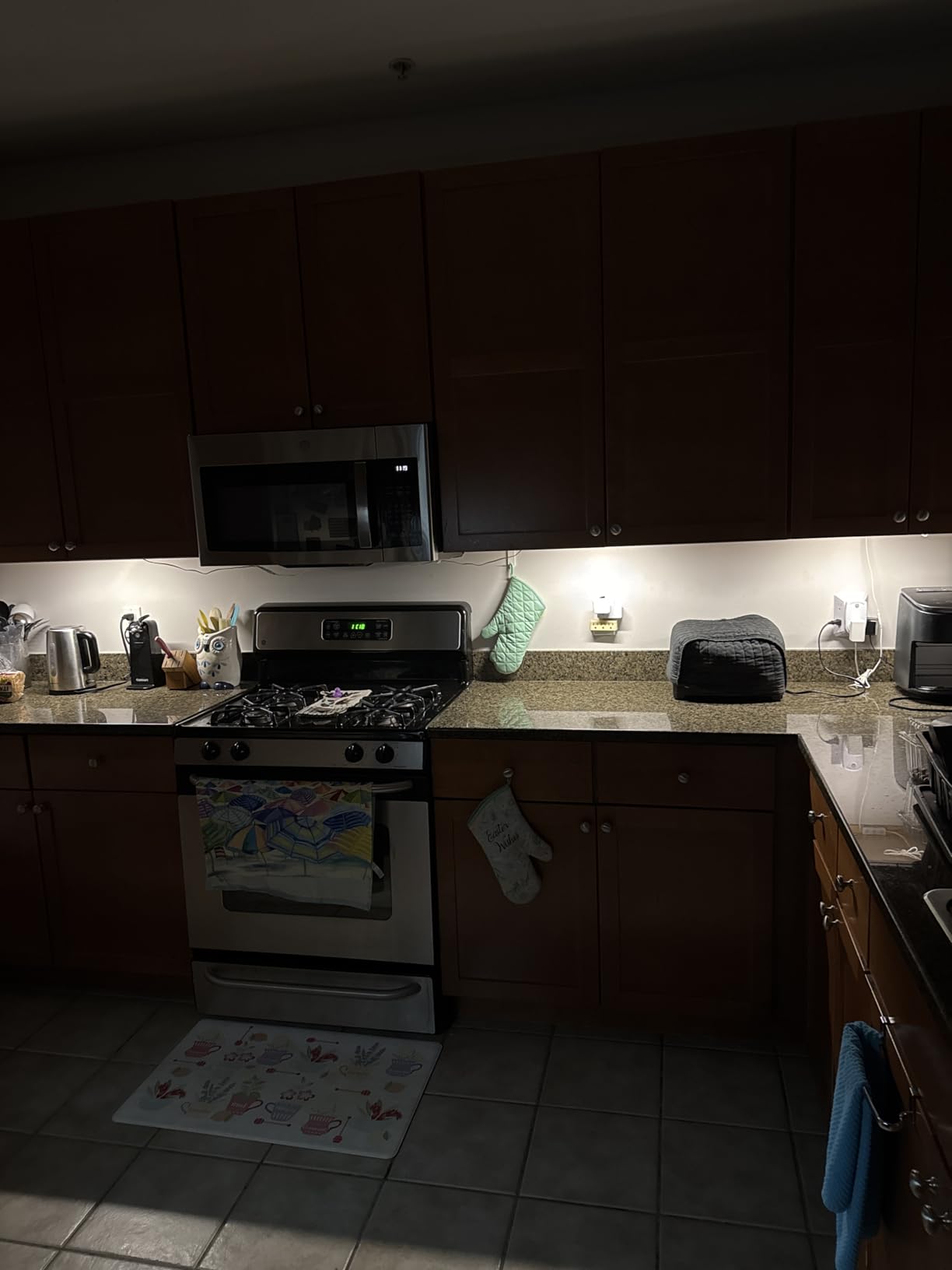 ASOKO Under Cabinet Lighting, 4500K Daylight, 3 Pack 12 inch Linkable customer photo 2