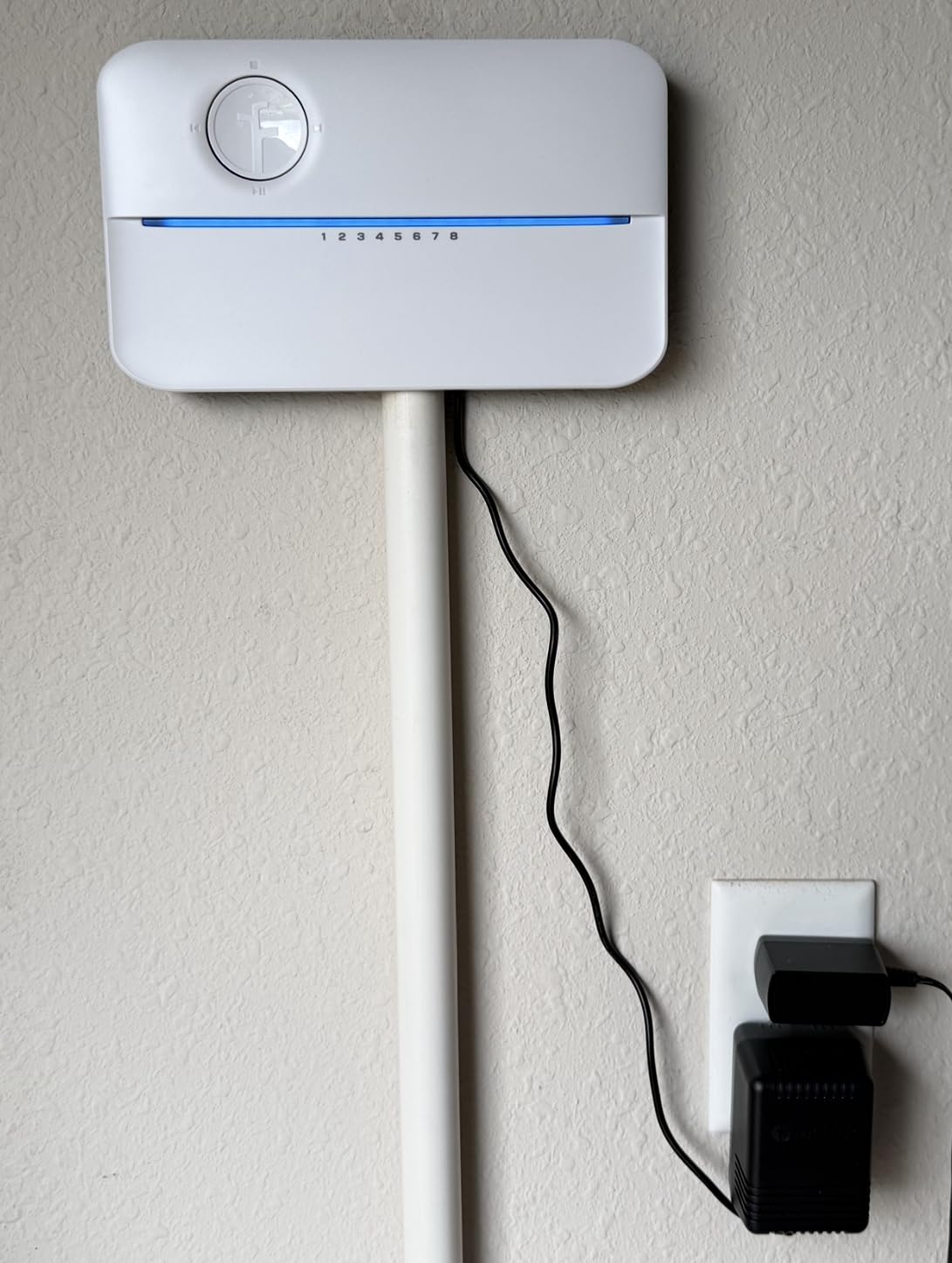 Rachio WiFi Smart Sprinkler Controller (8-Zone Irrigation Remote Control) - App-Based Scheduling, Local Weather Intelligence, Rain Skips, Easy DIY Install customer photo 1