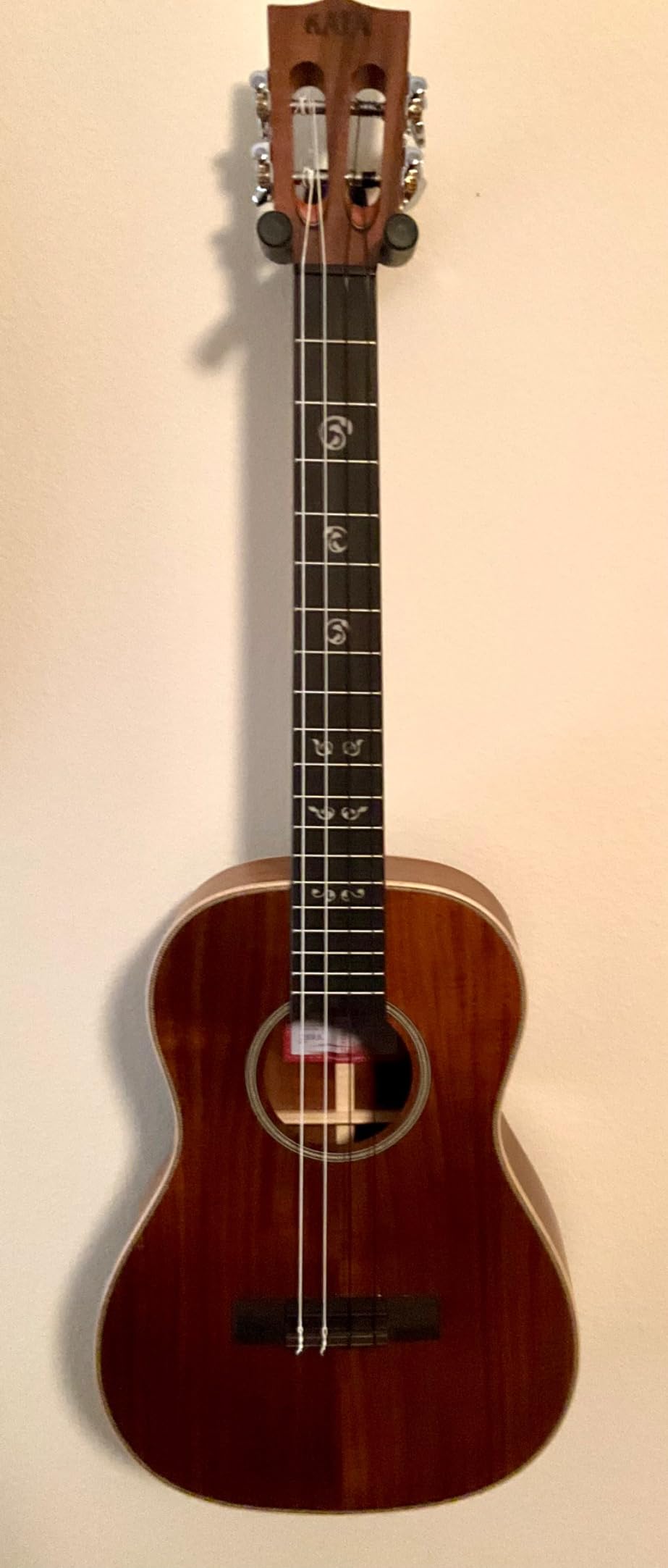 Kala KA-SA-B Solid Acacia Series Baritone Ukulele - Satin Natural customer photo 2