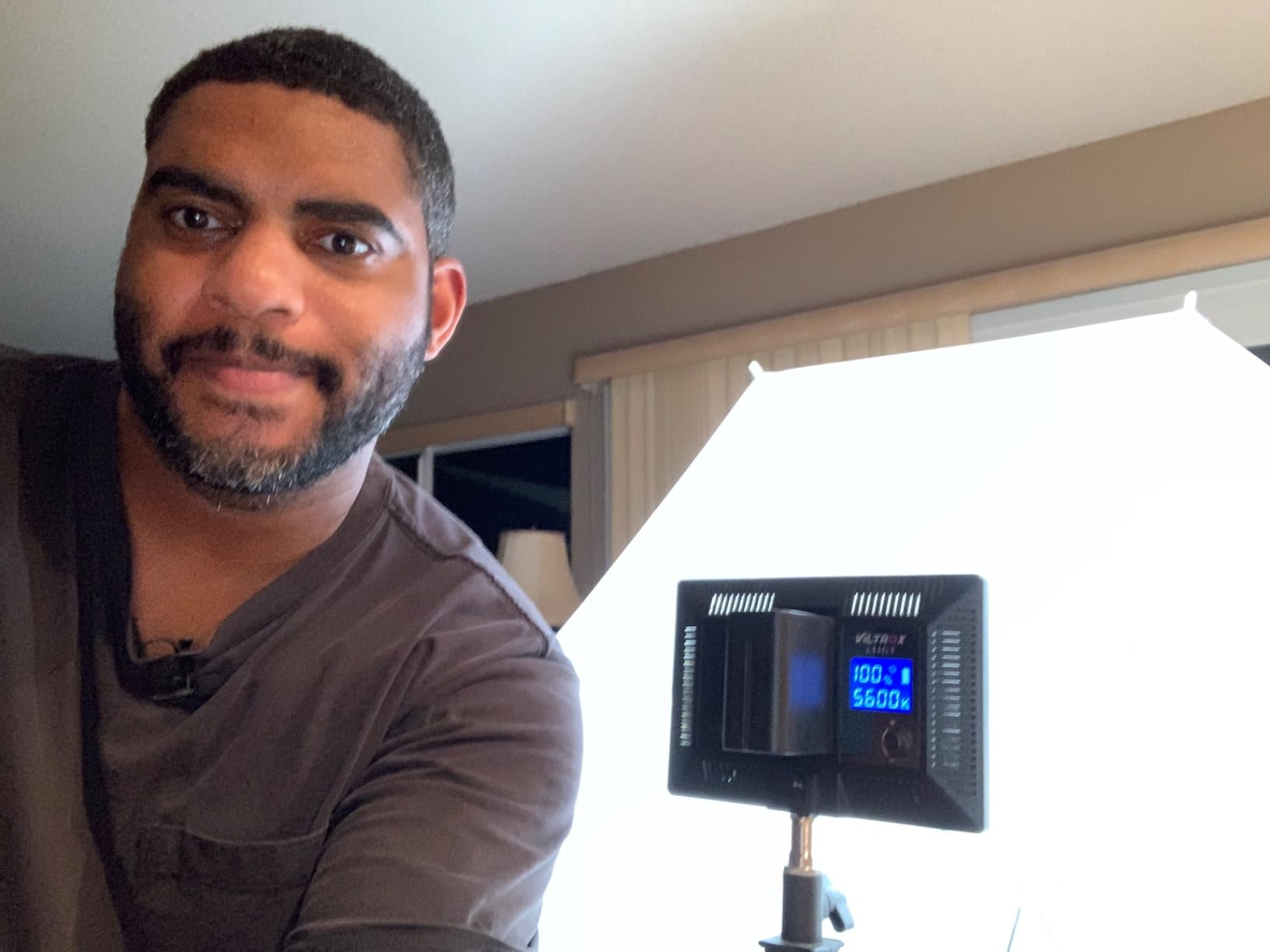 VILTROX 15W LED Video Light Panel L116T, 3300K-5600K On Camera Light, Super Thin | Key Light Panel with NP-F550, CRI95+ for Studio Photography Video Recording Live Streaming customer photo 2