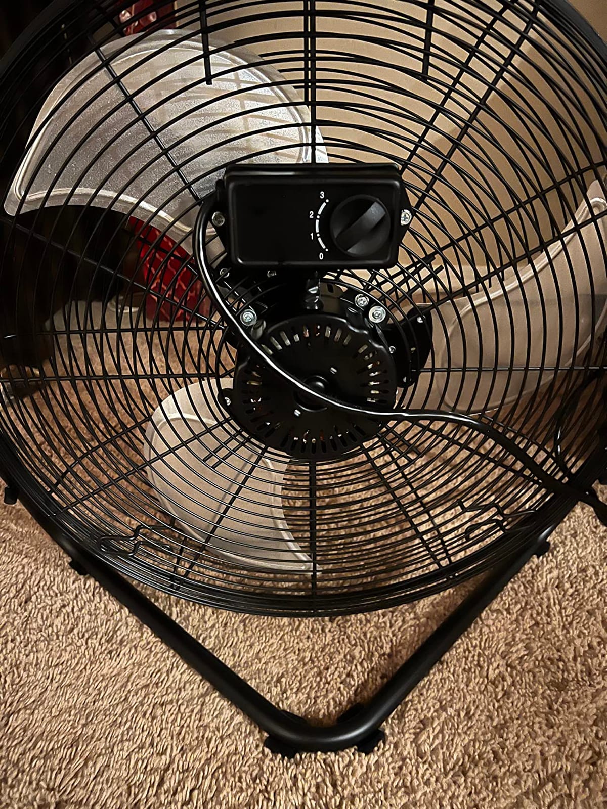 iLIVING 20 Inch Heavy Duty Floor & Wall Mount Fan - 5750 CFM High Velocity, 120-Watt, 3-Speed, Industrial Cooling for Garage, Workshop, Office, Home - UL Listed, Black customer photo 1