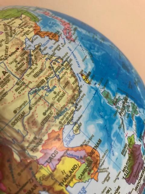 Interactive APP & LED Illuminated Constellations World Globe for Kids, US-Patented STEM education 10