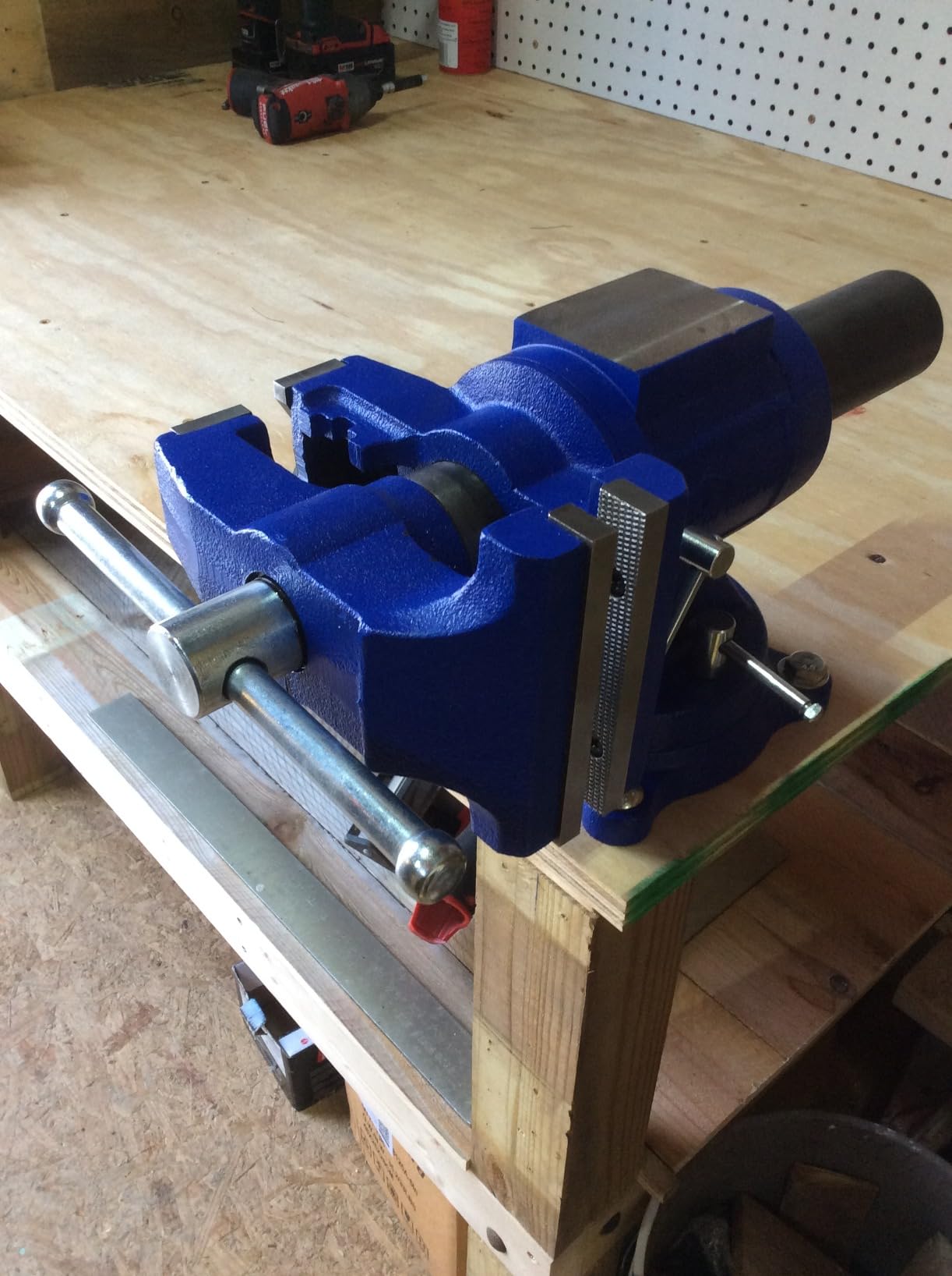 Forward DT08125A 5 Inch Heavy Duty Bench Vise with 360°Swivel Base and Head | 5,500LBS Clamping Force Multi-Purpose Rotating Head Vise | 5