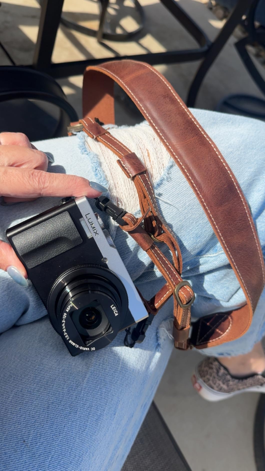 MegaGear Sierra Genuine Full-Grain Leather Camera Strap - Vintage Shoulder & Neck Strap for Canon, Sony, Fuji, Leica, Nikon, Olympus DSLR & Mirrorless - 39-47 in Adjustable, Hand-Stitched, Brown customer photo 1