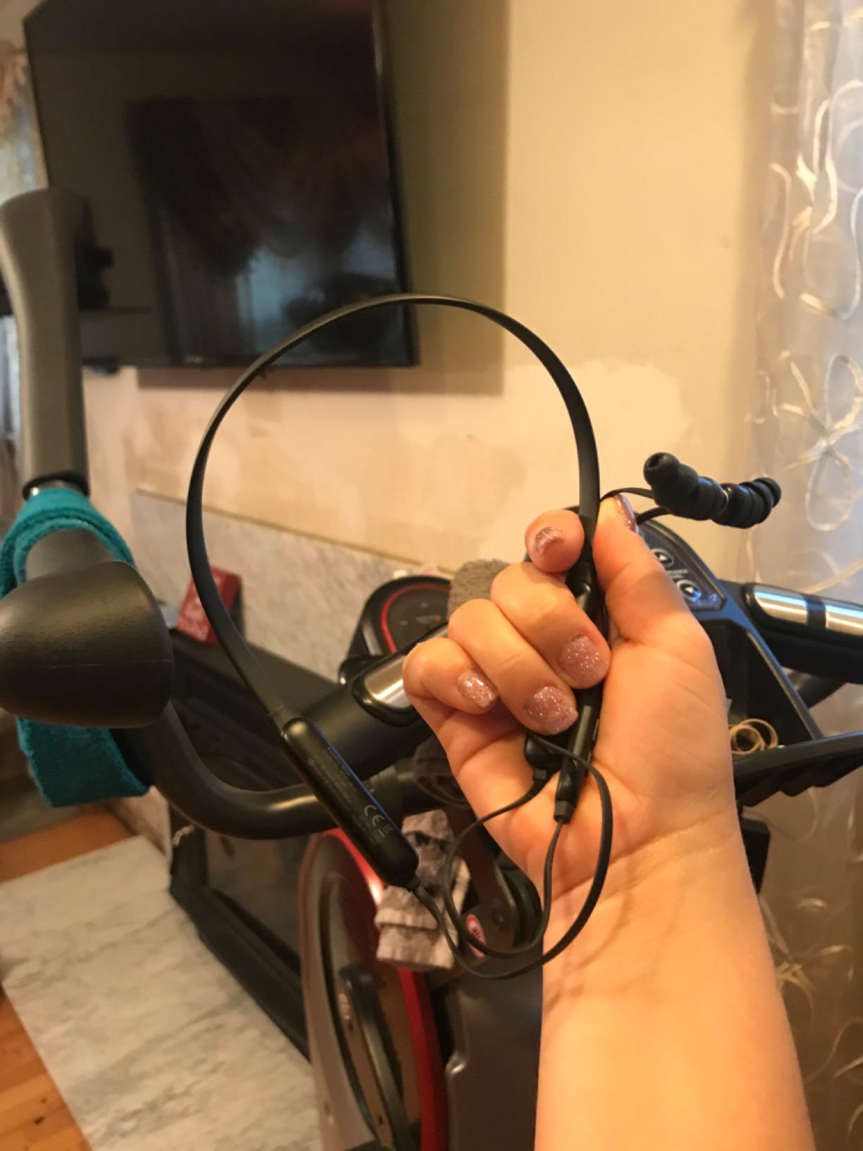 Avantree HT4186 - Wireless Neckband Headphones for TV | Plug-and-play TV listening set with Bluetooth transmitter, optical, RCA, and AUX support, plus low-latency audio. customer photo 2