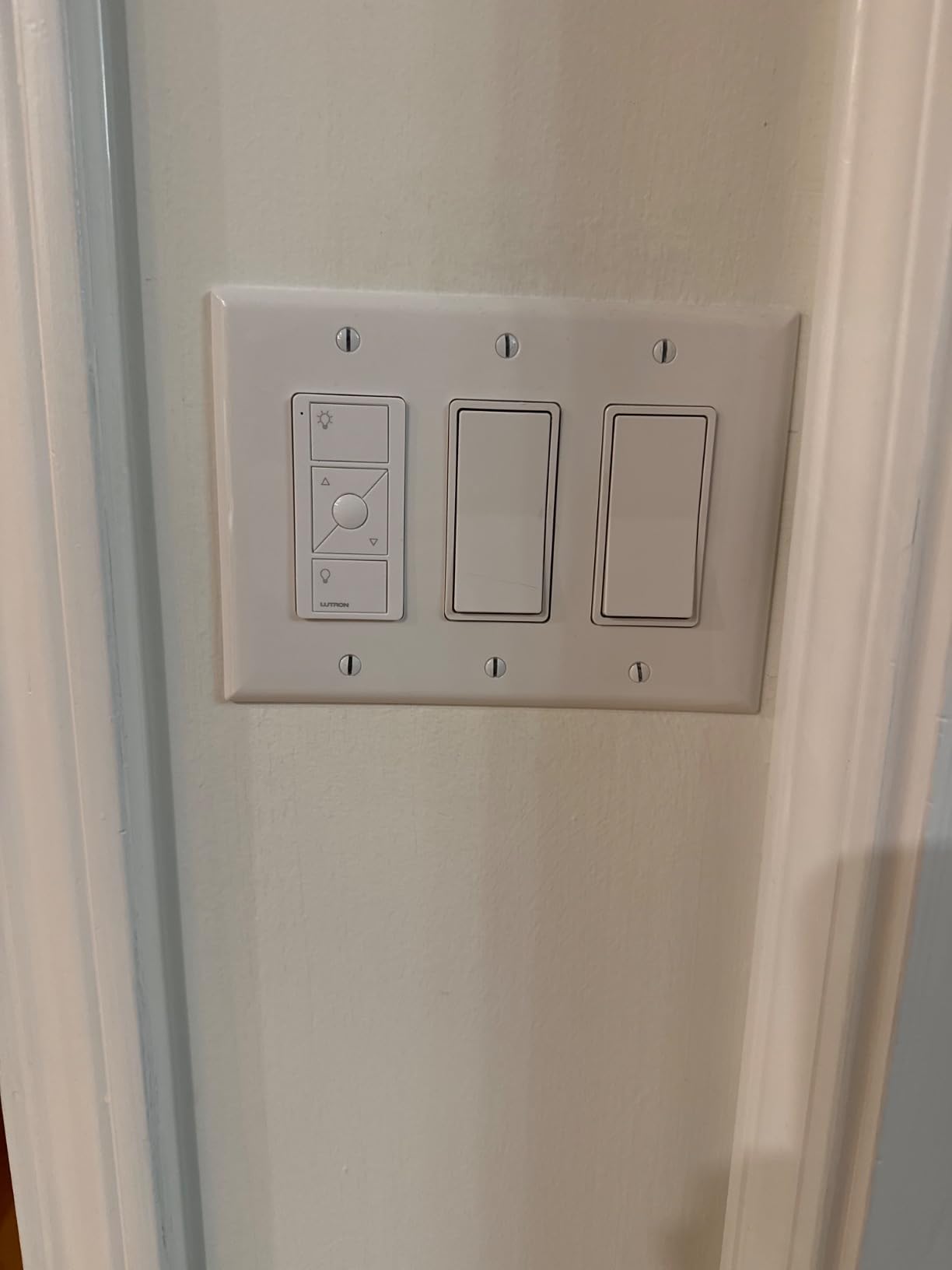 Lutron Caseta 3-Way Smart Dimmer Kit; LED Dimmer, Wireless Remote & Bracket | Wireless 3-way kit allows you to add a second switch anywhere without running wire, No neutral required. P-PKG1WB-WH, White customer photo 2