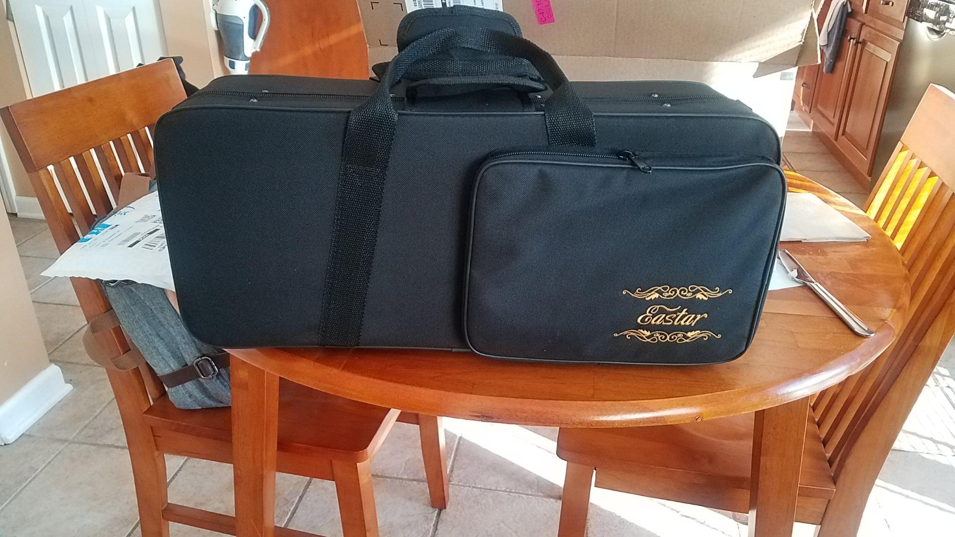 Eastar Bb Standard Trumpet Set for Beginner, Brass Student Trumpet Instrument with Hard Case, Cleaning Kit, 7C Mouthpiece and Gloves, ETR-380, Golden customer photo 1