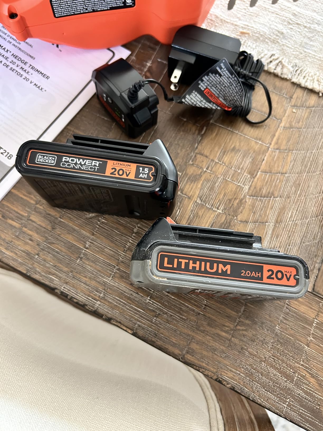 BLACK+DECKER 20V MAX Hedge Trimmer Cordless, 18 inch Blade, (1) Battery and Charger Included, Light Weight Reduced Vibration, Bush Trimmer Hedger (LHT218C1) customer photo 2