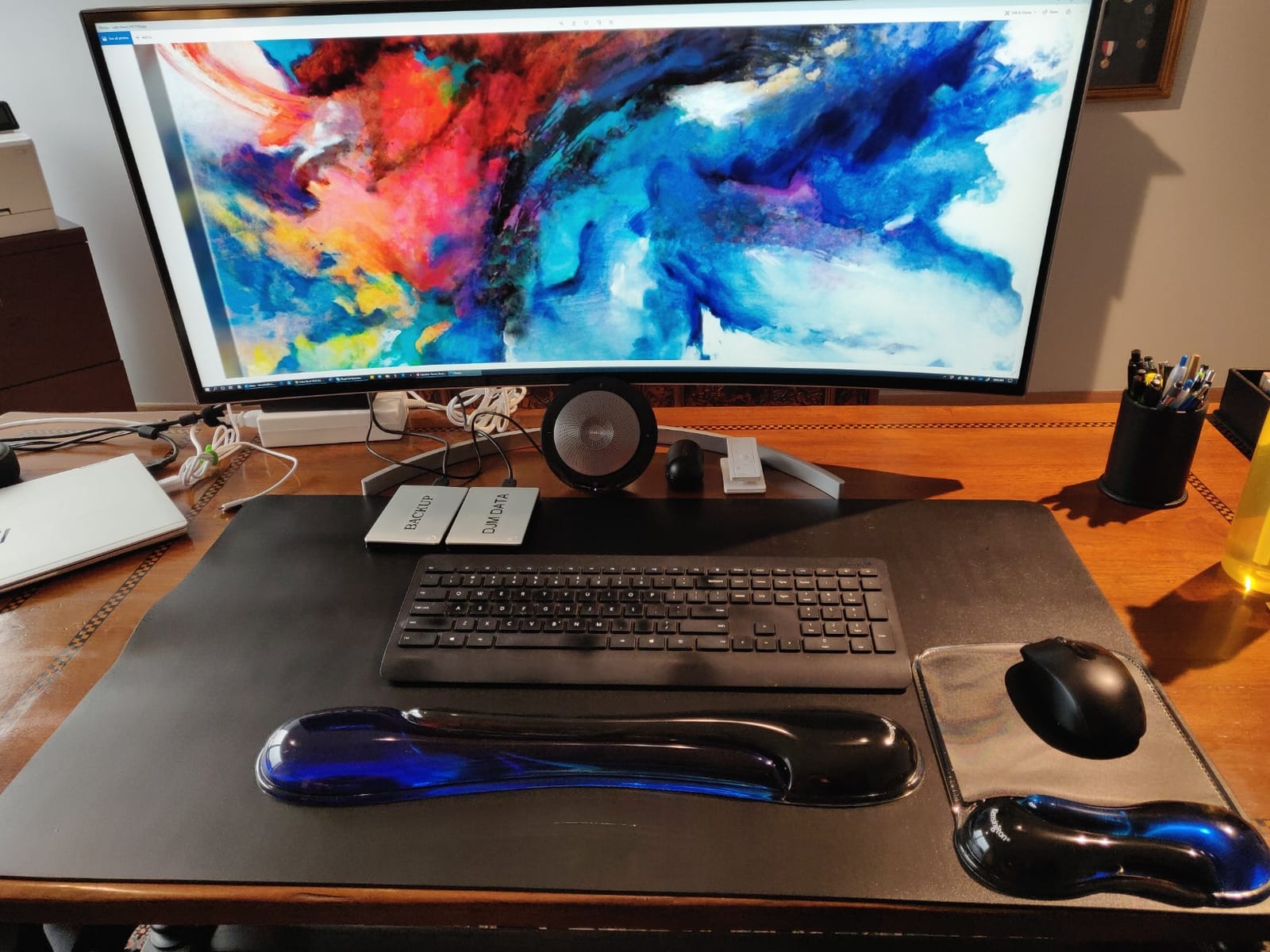Kensington Duo Gel Mouse & Keyboard Wrist Rest Bundle Set, Ergonomic Keyboard and Mouse Pad With Wrist Support, Keyboard Wrist Rest, Computer Keyboard Pad, Cooling Gel, Non-Skid Backing, Blue K52920WW customer photo 1