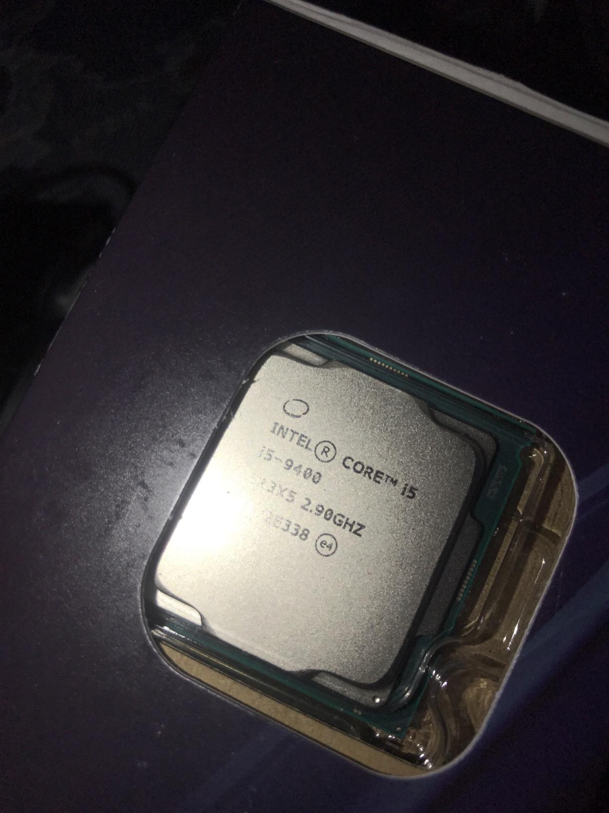 Intel Core i5-9400 Desktop Processor 6 Cores up to 4.1 GHz LGA1151 300 Series 65W customer photo 2
