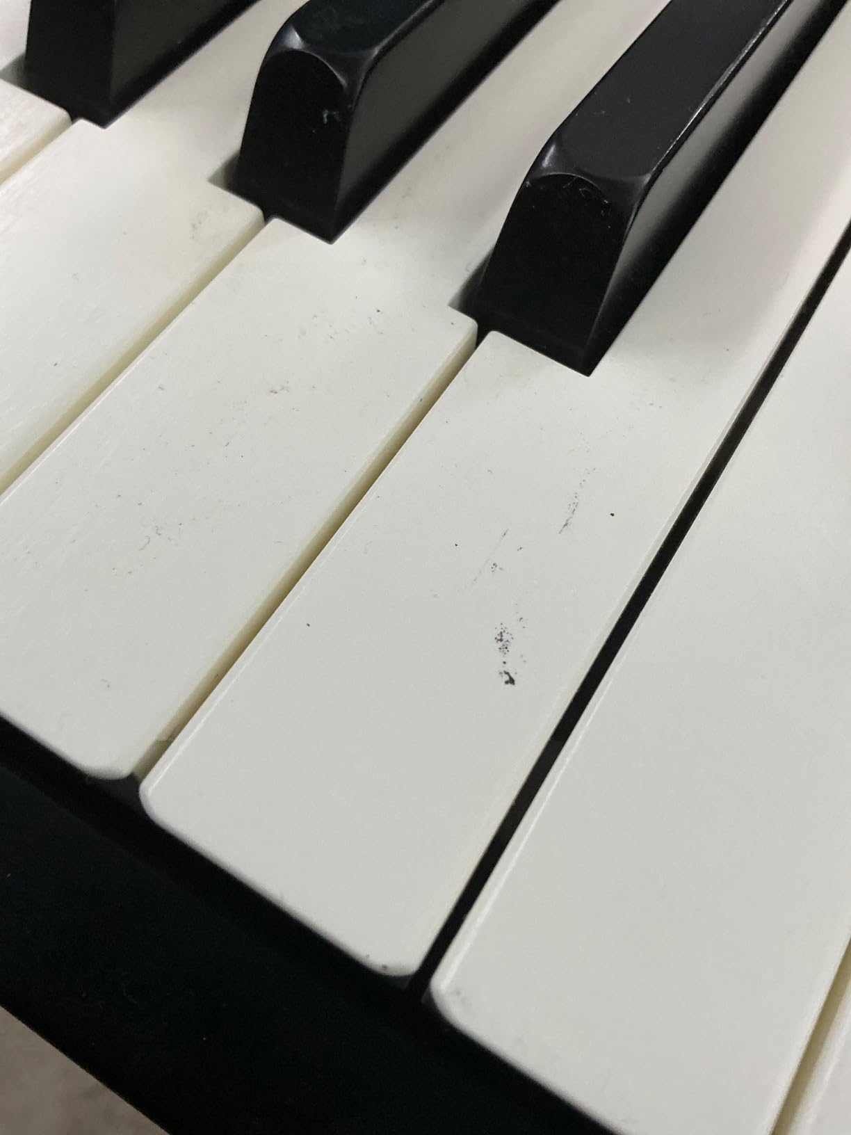 Roland FP-10 Compact 88-Note Digital Piano with SuperNATURAL Piano Tones, Authentic Acoustic Feel Keyboard, Bluetooth & MIDI Connectivity, PHA-4 Keyboard customer photo 2