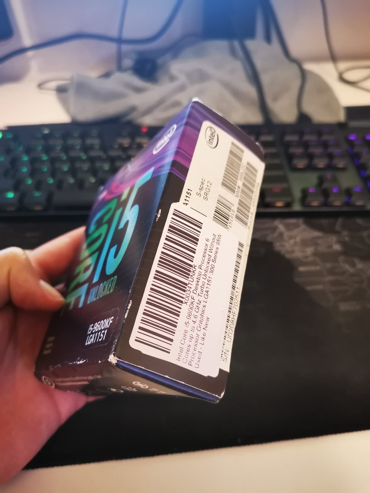 Intel Core i5-9600KF Desktop Processor 6 Cores up to 4.6 GHz Turbo Unlocked Without Processor Graphics LGA1151 300 Series 95W customer photo 2
