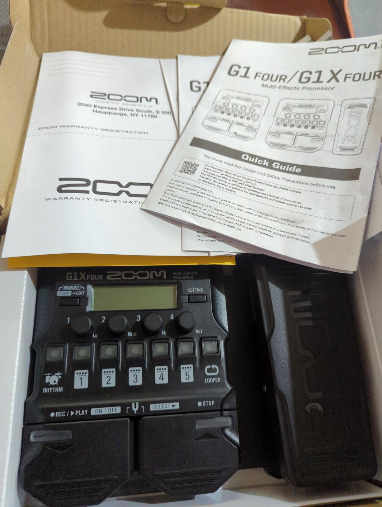 Zoom G1X Four Guitar Multi-Effects Processor with Expression Pedal | 70+ Effects, Amp Modeling, Looper, 68 Rhythm Patterns, Tuner, Battery Powered customer photo 2