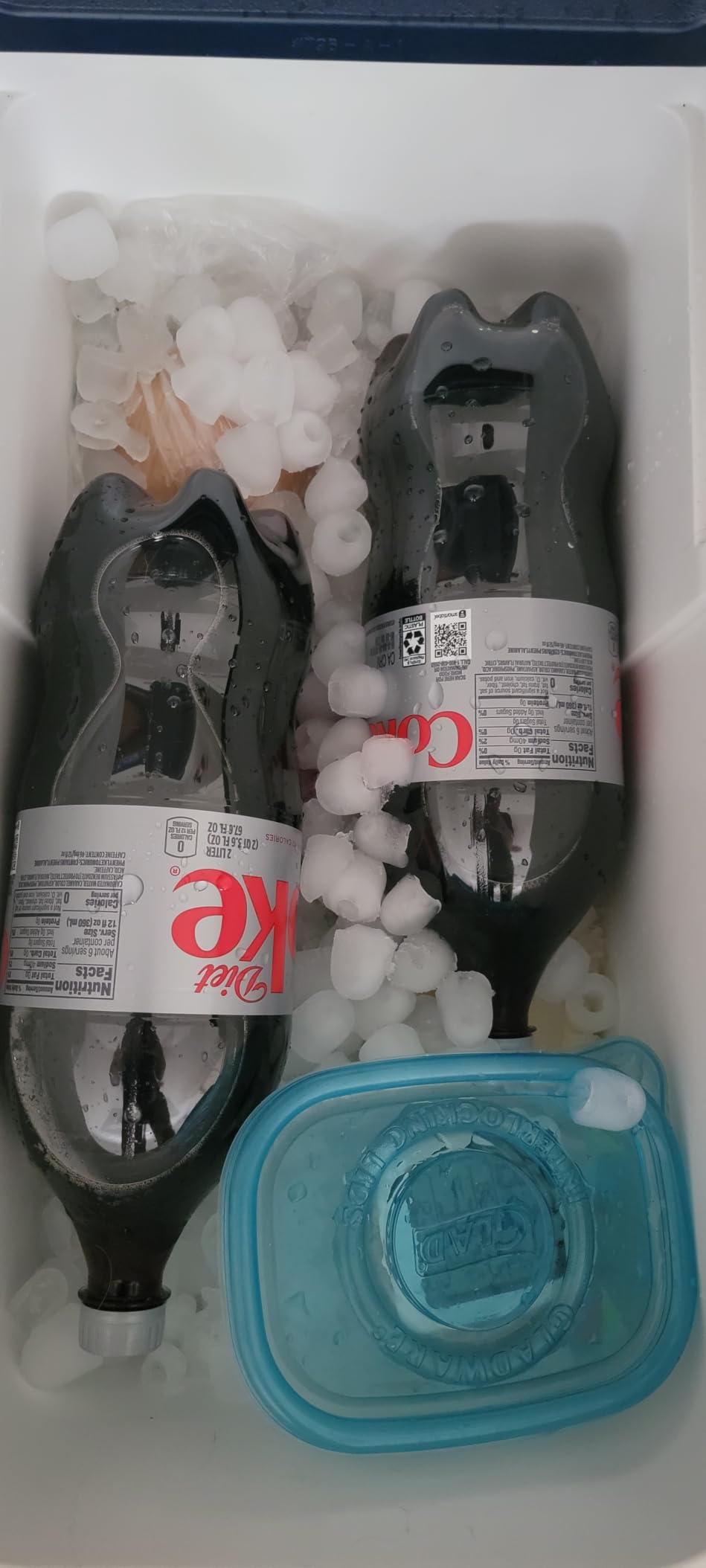 Frigidaire Counter top Portable, 26 lb per Day Nugget Ice Maker Machine (Red Stainless Steel) customer photo 1