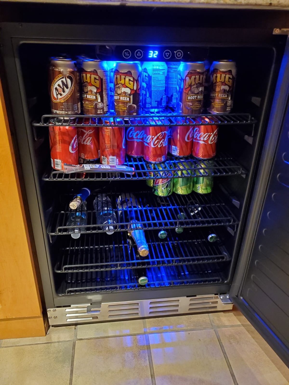 Kalamera 24 inch Stainless Steel Beverage Refrigerator, Outdoor Mini Fridge | Under Counter Beverage Cooler for 154 Cans with 32-41℉ Temperature Range - Soda, Beer Refrigerator with Solid Stainless Door customer photo 1
