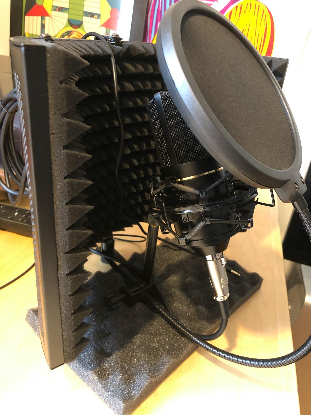 Aokeo Studio Recording Microphone Isolation Shield, Pop Filter. High Density Absorbent Foam is Used to Filter Vocal. Suitable for Blue Yeti and Any Condenser Microphone Recording Equipment customer photo 1