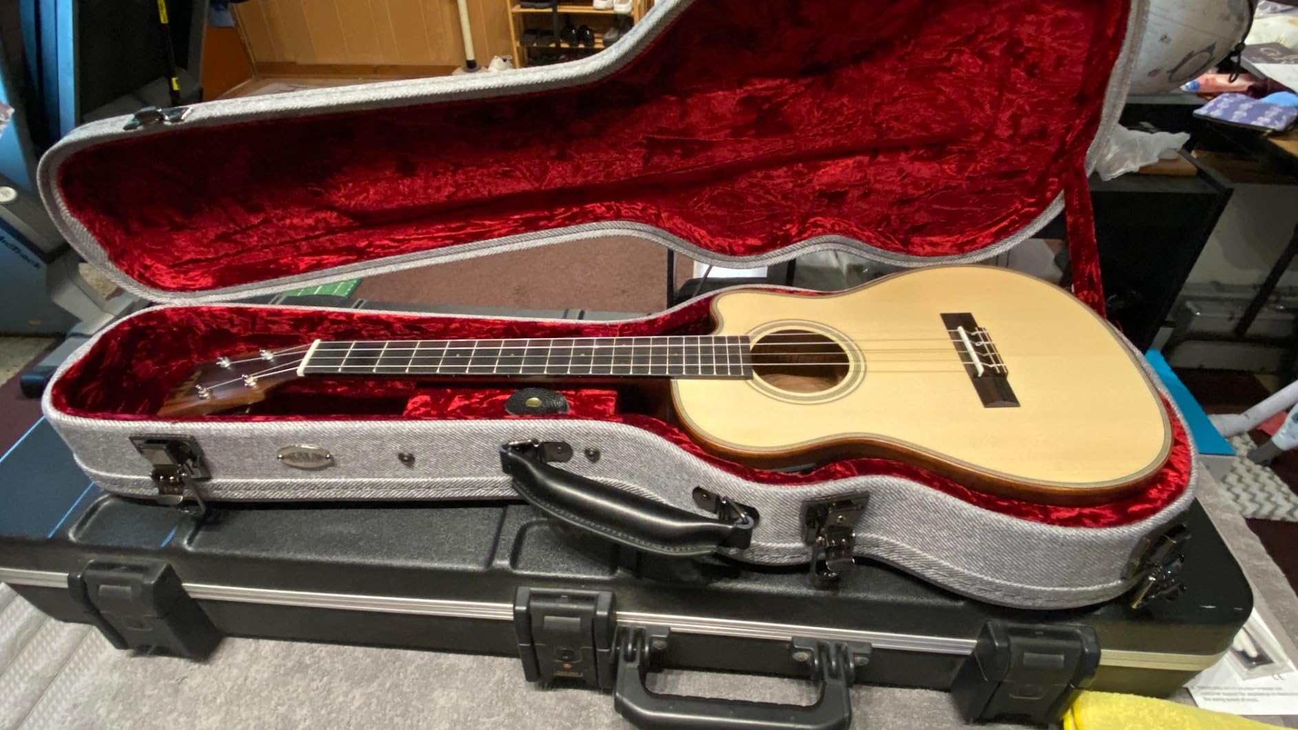 Kala Solid Spruce Striped Ebony Baritone Cutaway w/EQ customer photo 1