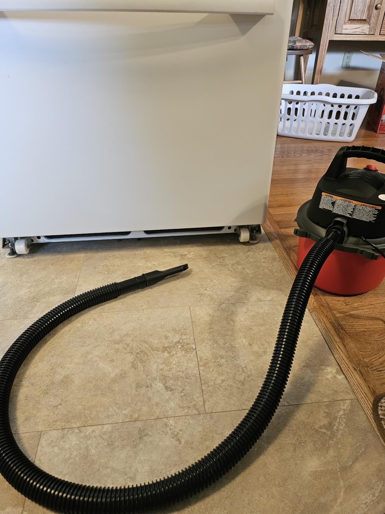 CRAFTSMAN CMXEVBE17250 2.5 Gallon 2.5 Peak HP Wet Dry Shop Vacuum | Portable Wet and Dry Vac with Filter Bag, Hose and Attachments for Cleaning in the Home customer photo 1