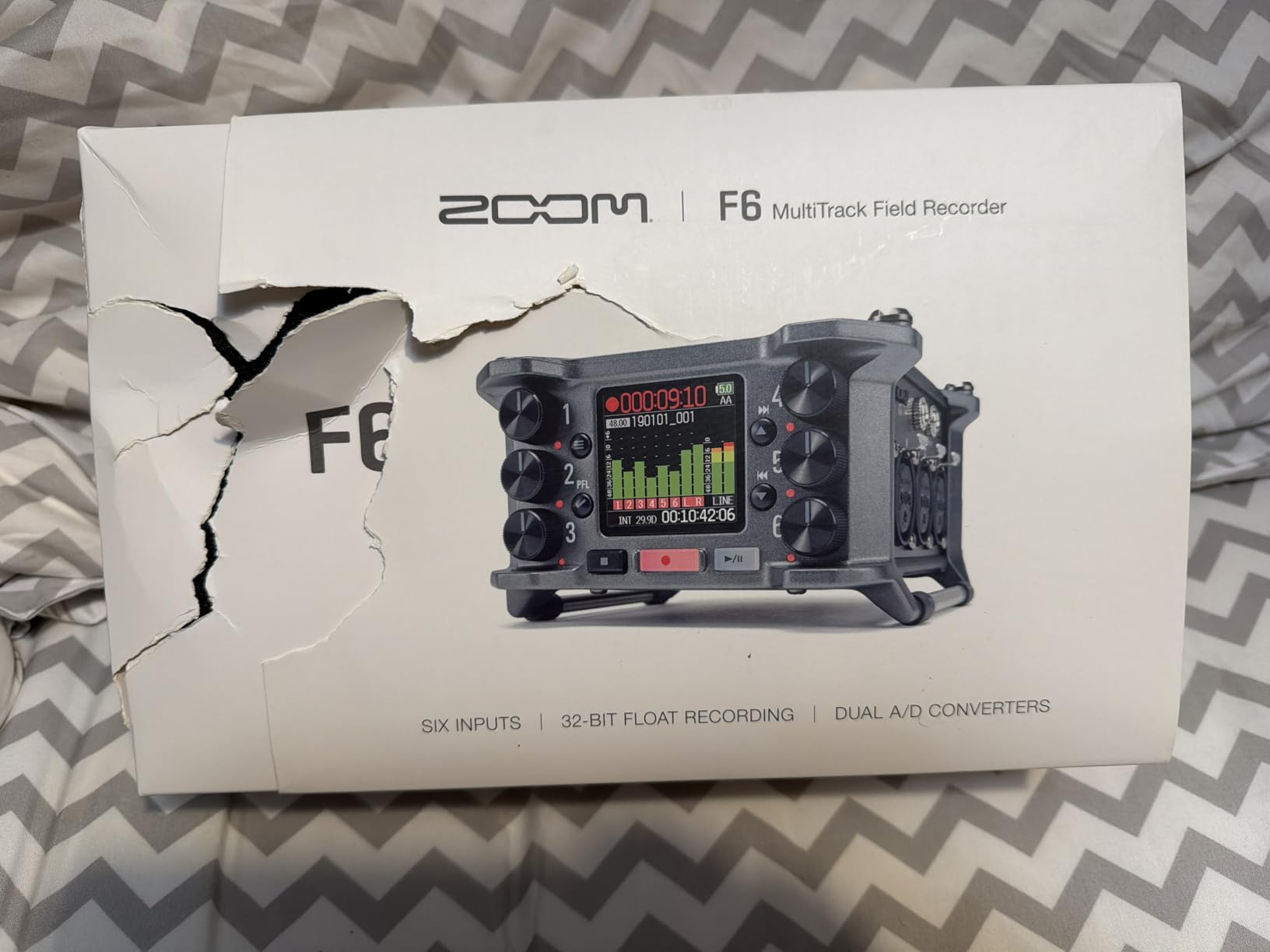 Zoom F6 Professional Field Recorder for Filmmakers & Musicians | 6 XLR Inputs, Pro Quality Preamps, 32-Bit Float customer photo 1
