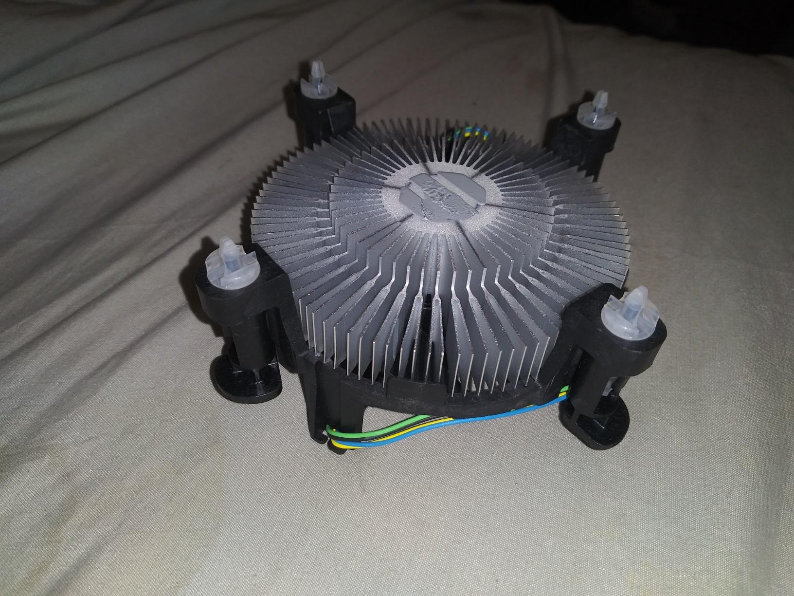Intel Core i7-9700F Desktop Processor 8 Core Up to 4.7 GHz Without Processor Graphics LGA1151 300 Series 65W (BX80684I79700F) customer photo 1