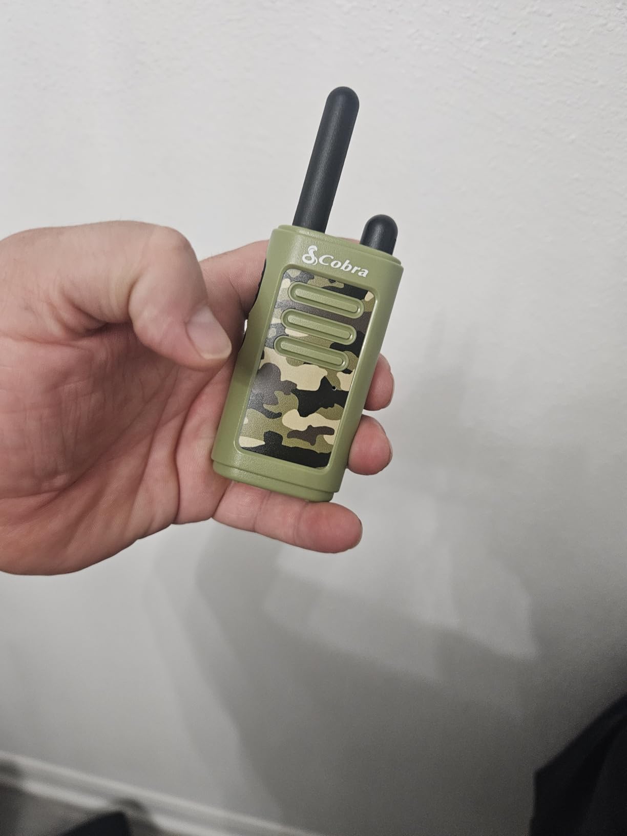 Cobra HE150 G, Kid Friendly Walkie Talkies - 16-Mile Range, Green, (2-Pack) | 2 Channels Two-Way Radio Set customer photo 1
