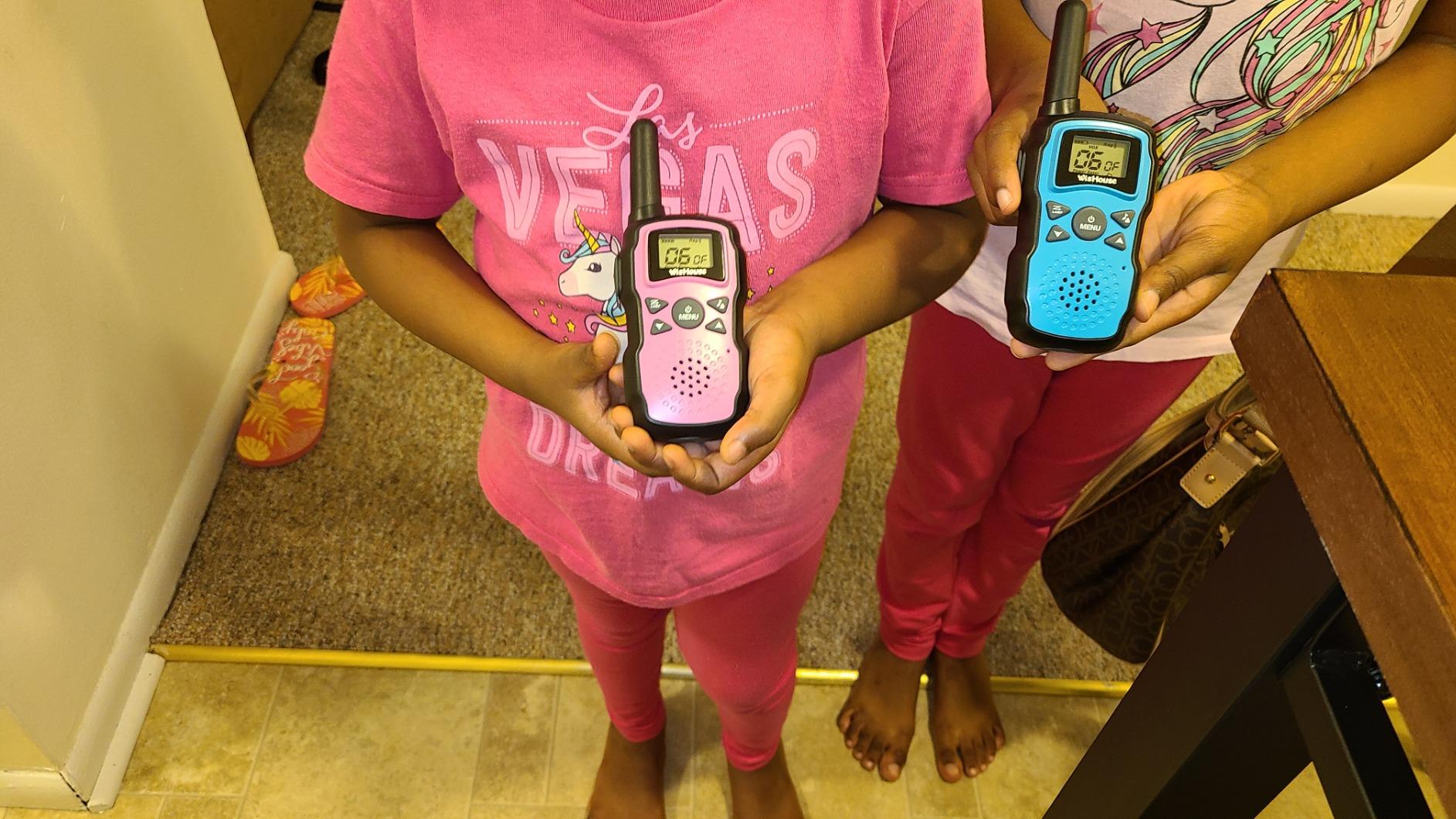 Wishouse Walkie Talkies for Kids 4 Pack, Family Walky Talky Adults Children Radio Long Range, Outdoor Camping Fun Toys Birthday Present Xmas Gifts for 4 5 6 7 8 Year Old Girls Boys customer photo 1