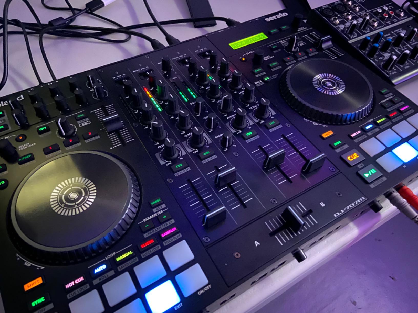 Roland DJ-707M DJ Controller for live streamers and content creators customer photo 1