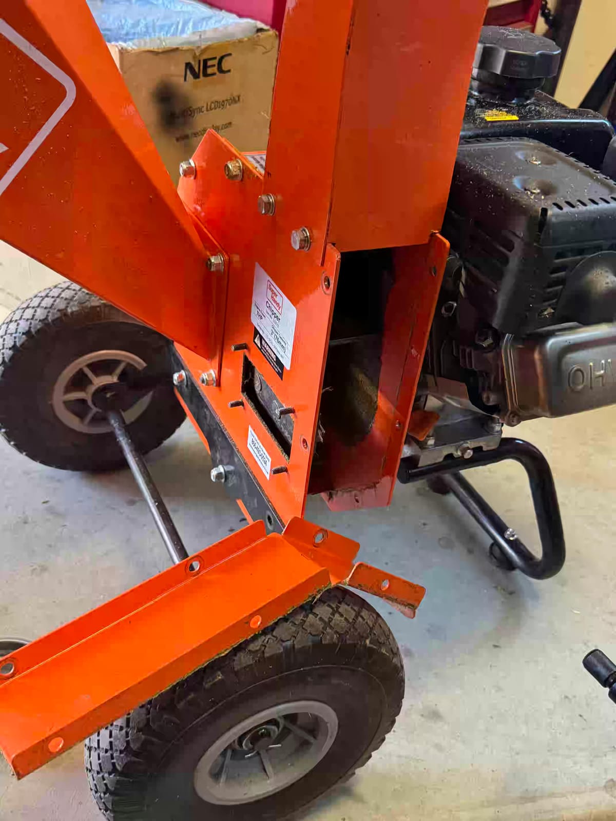 SuperHandy Mini Wood Chipper Shredder Mulcher Heavy Duty 7HP Compact Design 3