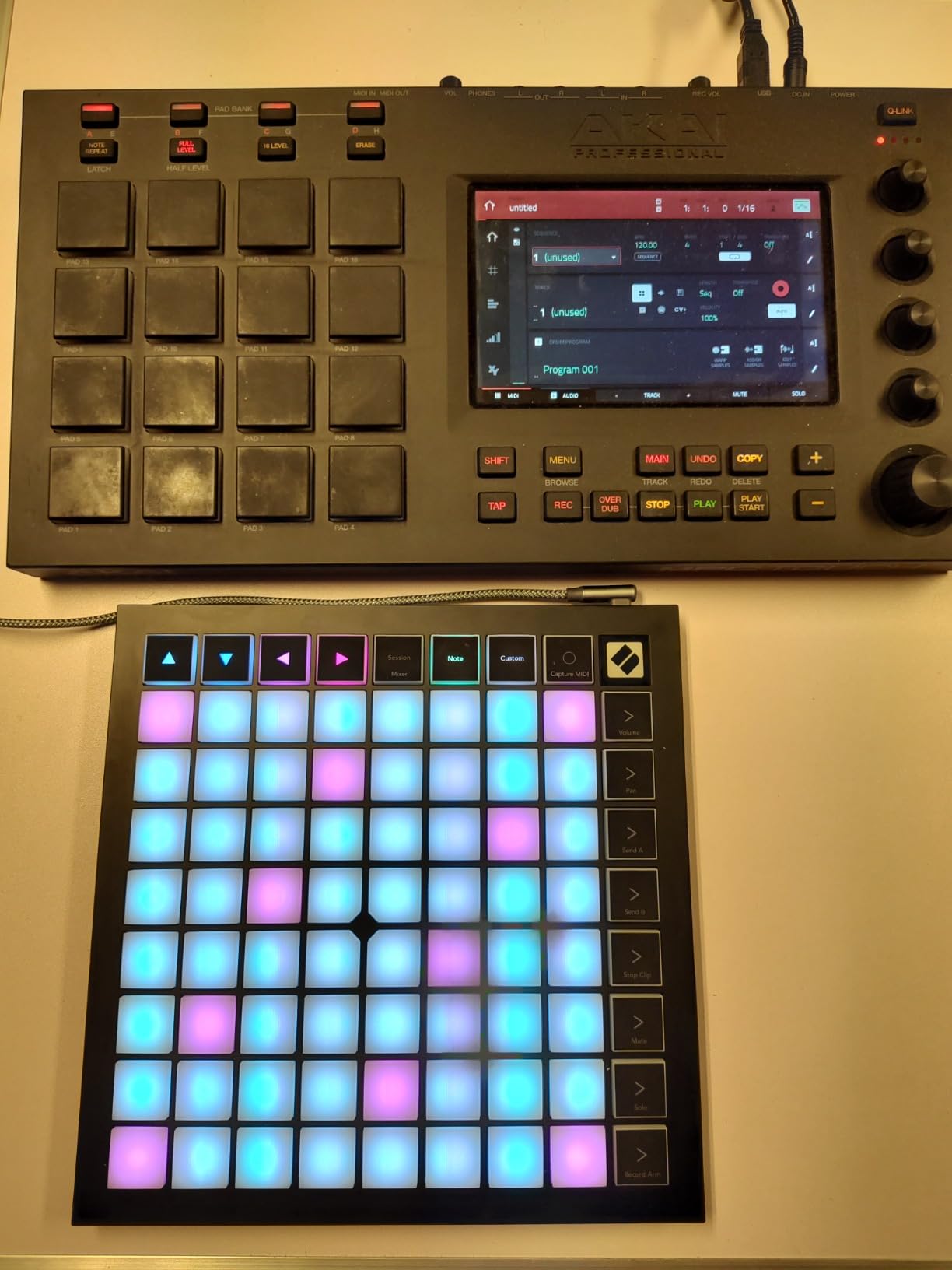 Novation Launchpad X MIDI USB Grid Controller | USB, 64 RGB Velocity-Sensitive Pads, Mixer Controls, Note and Scale Modes, 4 Custom Modes, Ableton Live Lite customer photo 2