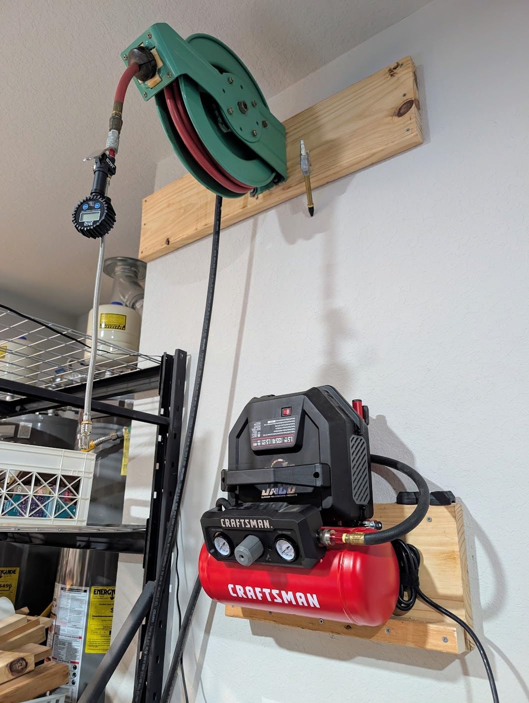 CRAFTSMAN 1.5 Gallon 3/4HP Oil-Free Portable Air Compressor 135PSI | Lightweight, 1.5 CFM @ 90 PSI, Fast Fill and Consistent Power, Oil-free Pump, Low Maintenance, Home DIY, Tire Inflation customer photo 1