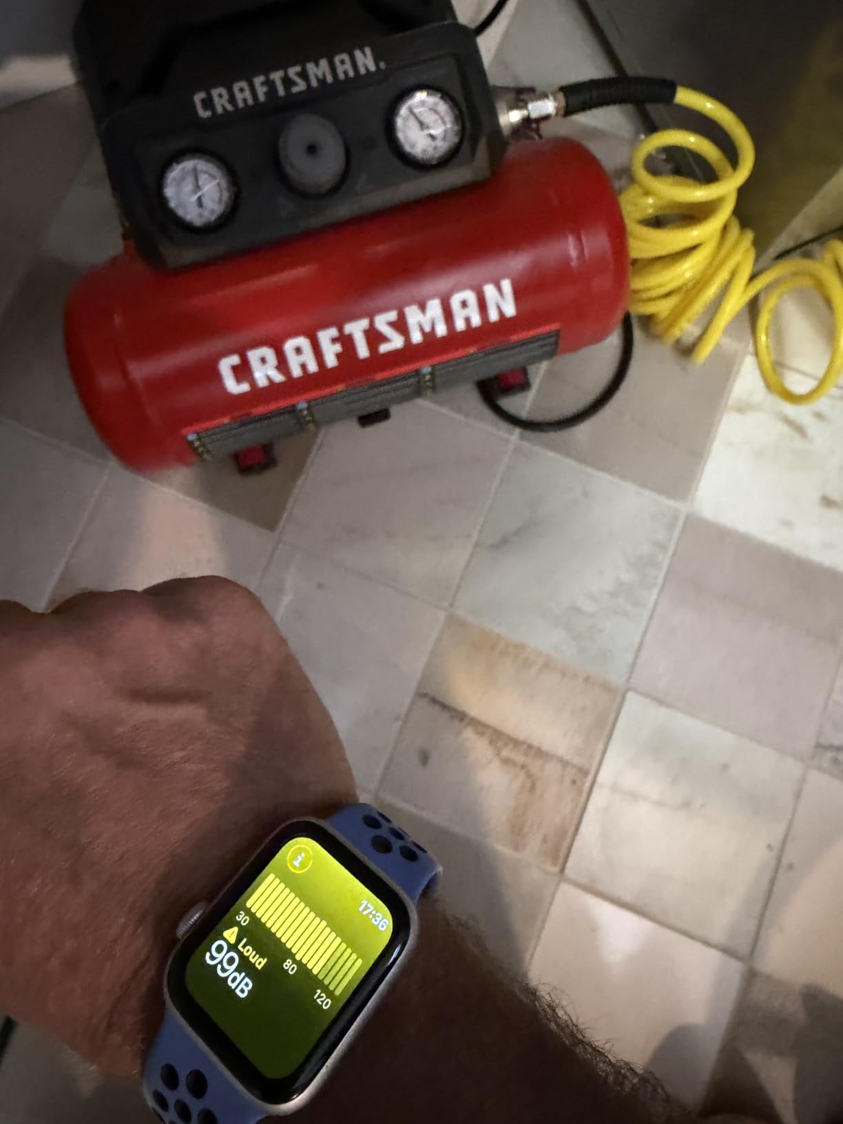 CRAFTSMAN 1.5 Gallon 3/4HP Oil-Free Portable Air Compressor 135PSI | Lightweight, 1.5 CFM @ 90 PSI, Fast Fill and Consistent Power, Oil-free Pump, Low Maintenance, Home DIY, Tire Inflation customer photo 2