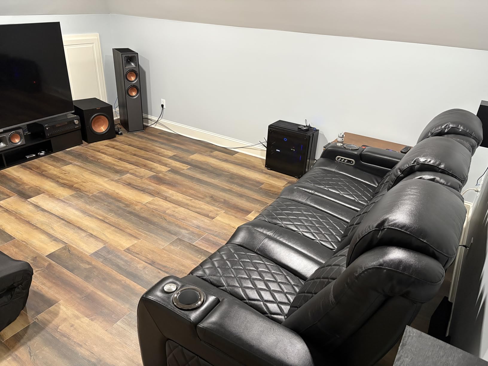 Valencia Home Theater Seating Tuscany 2025 3-Seat Power Recliner with Center Console - Top Grain Nappa 11000 Leather, Cool Gel Memory Foam, USB-C/A Charging, RGB Lights (Midnight Black) customer photo 2