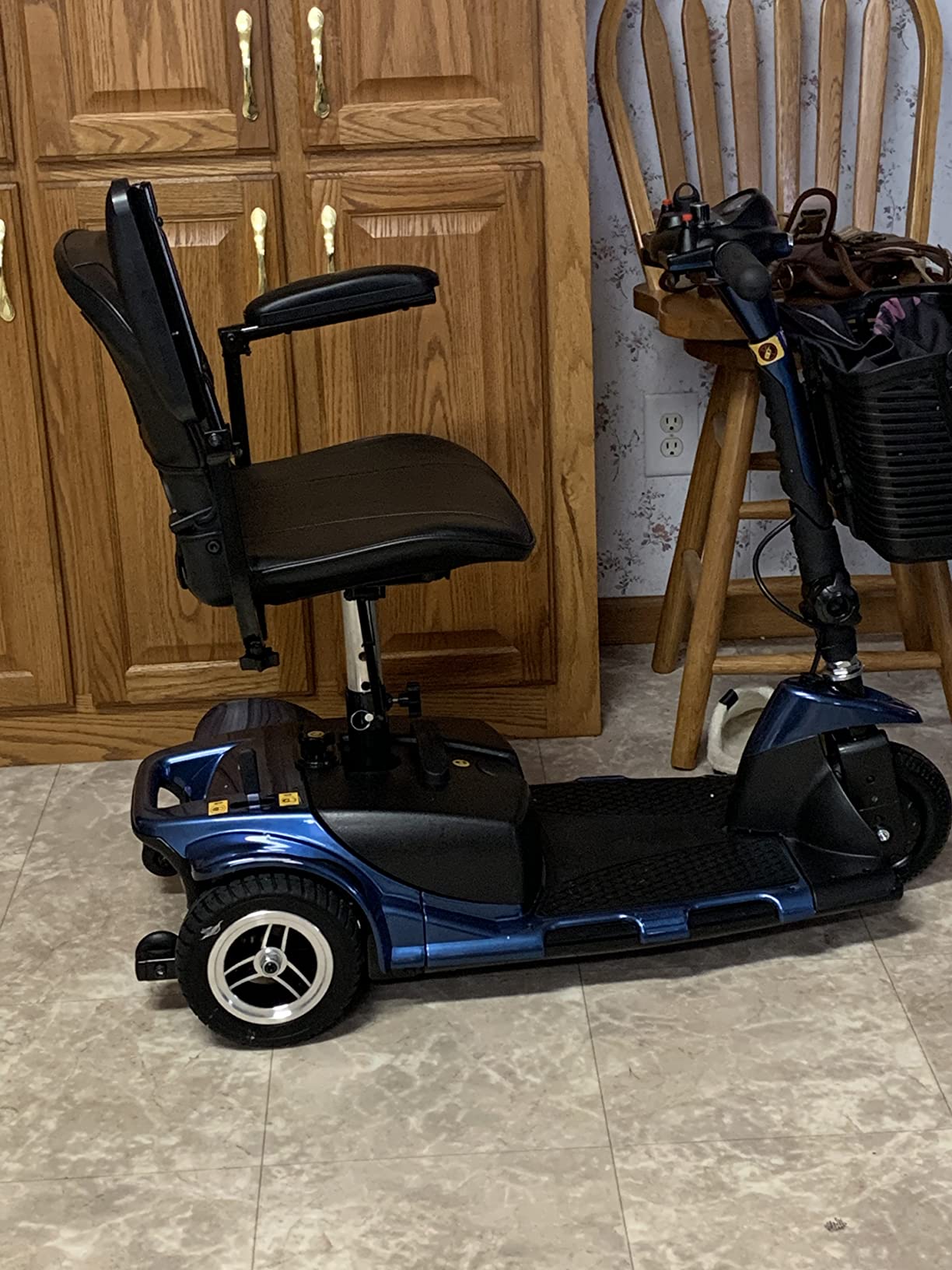 Vive 3 Wheel Mobility Scooter - Electric Powered Mobile Wheelchair Device | For Adults - Folding, Collapsible and Compact for Travel - Long Range Power Extended Battery with Charger and Basket Included customer photo 2