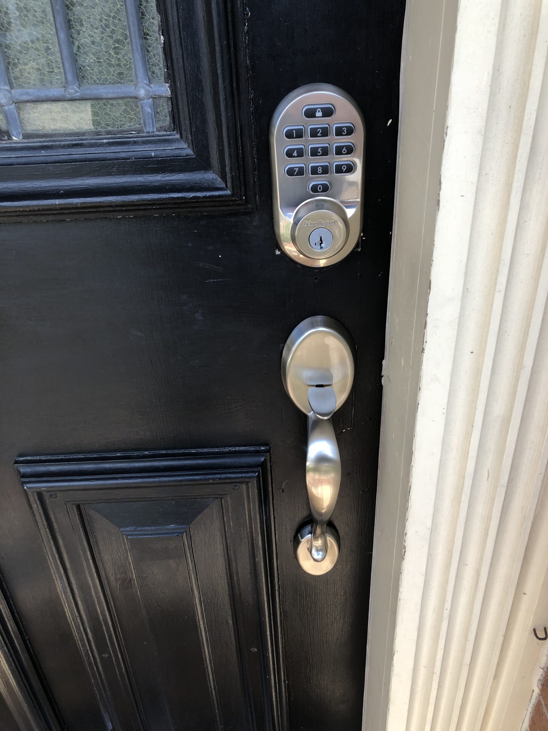 Kwikset Halo Wi-Fi Enabled Smart Lock Deadbolt with Keypad and SmartKey Backup Satin Nickel Finish | Geofence Auto-Unlock, Grade AAA Certified, No Hub Required, App Control, Share Access, Backlit Keypad customer photo 1